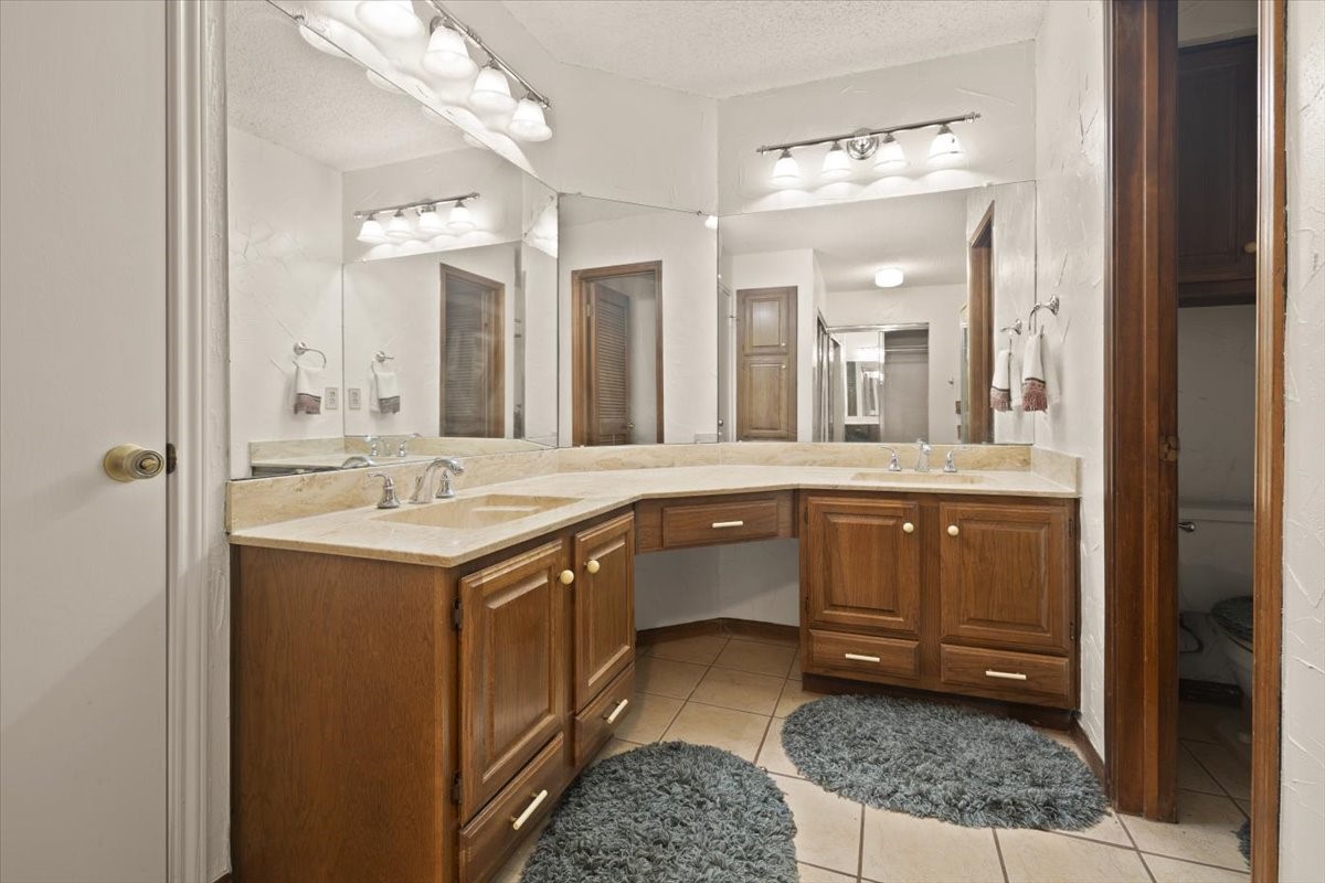 1201 Harwell Drive Arlington TX 76011