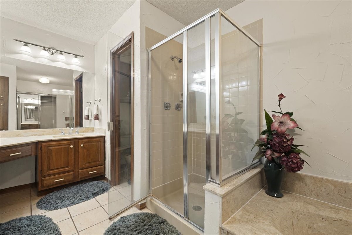 1201 Harwell Drive Arlington TX 76011
