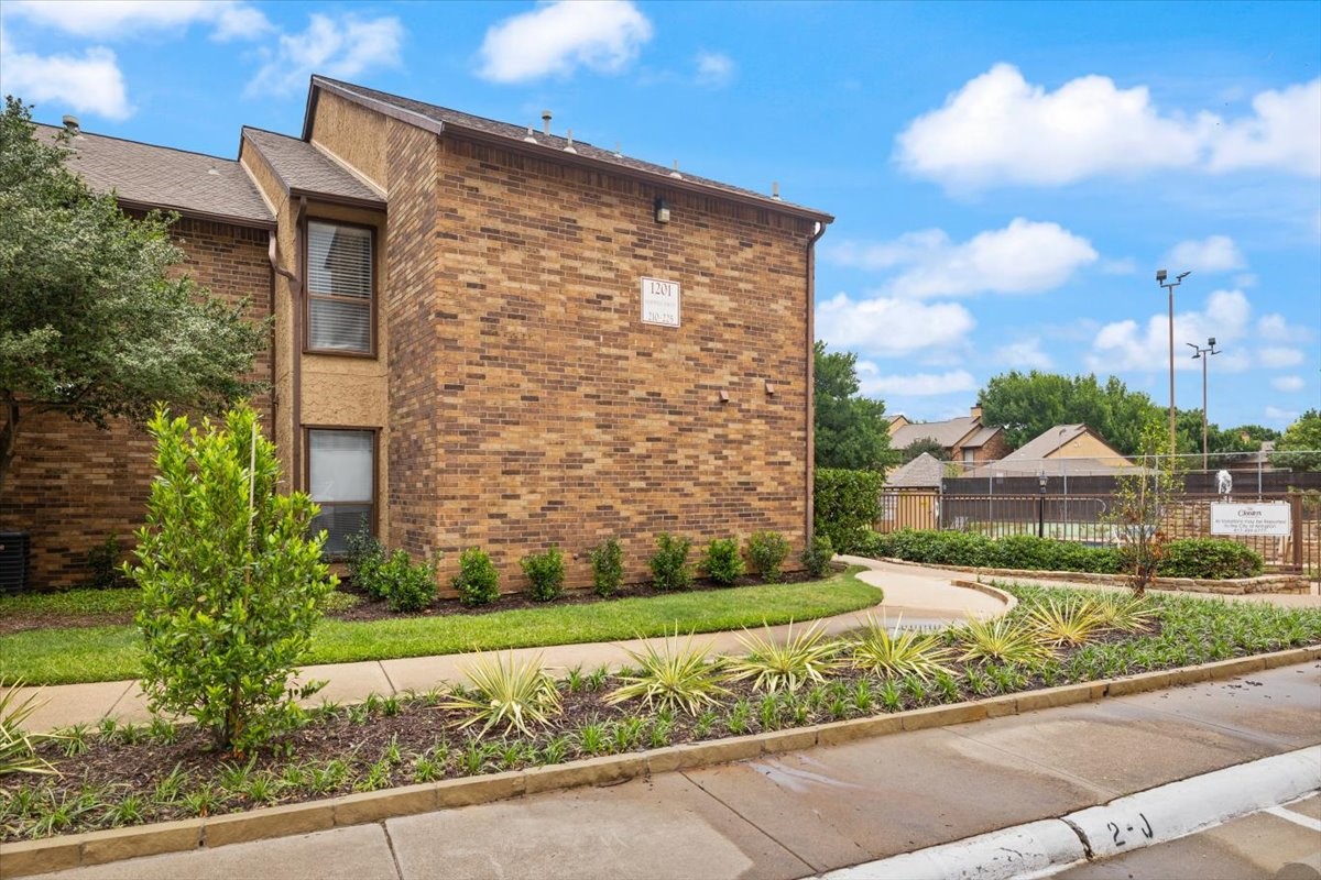 1201 Harwell Drive Arlington TX 76011