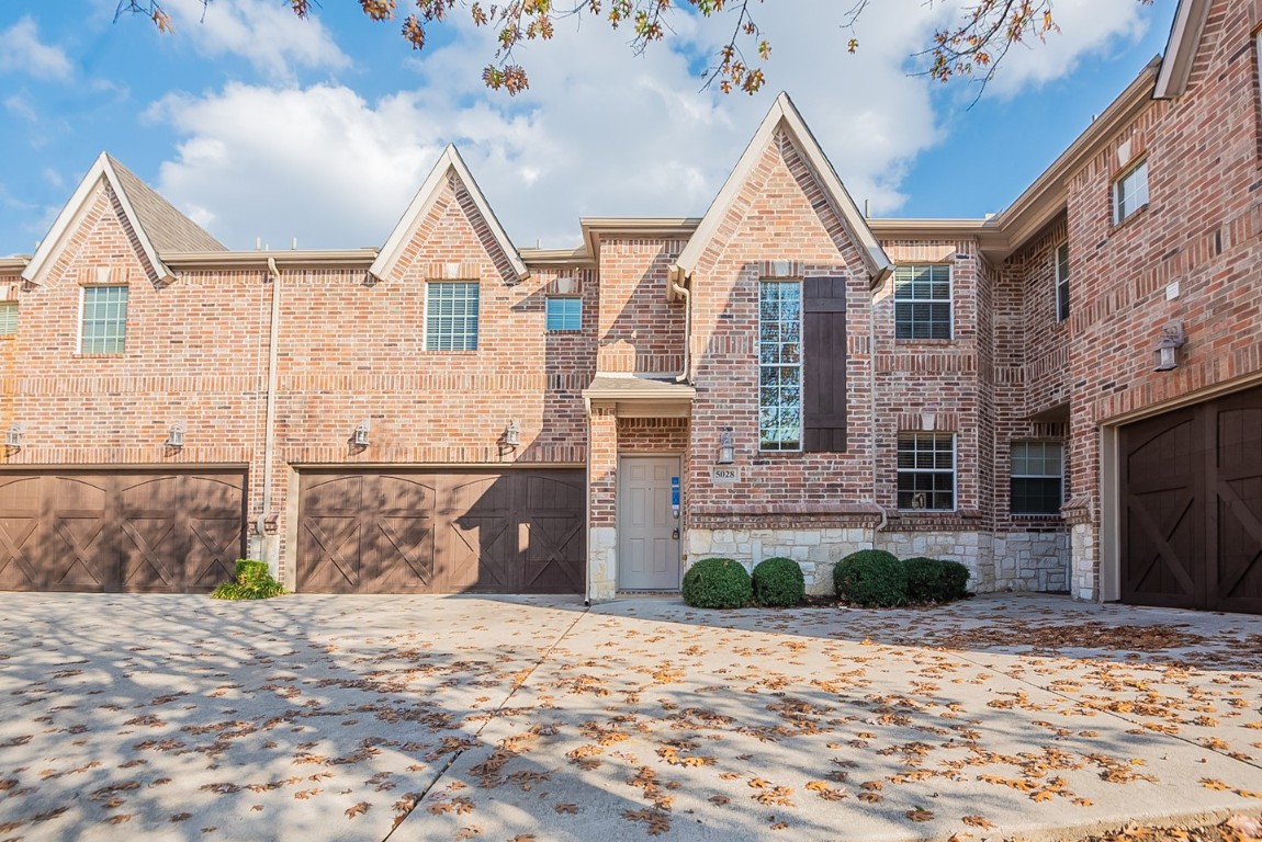 5028 Venecia Way Grand Prairie TX 75052