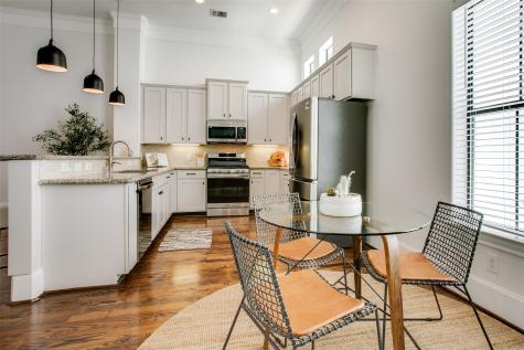 2123 Diversey Street Dallas TX 75201