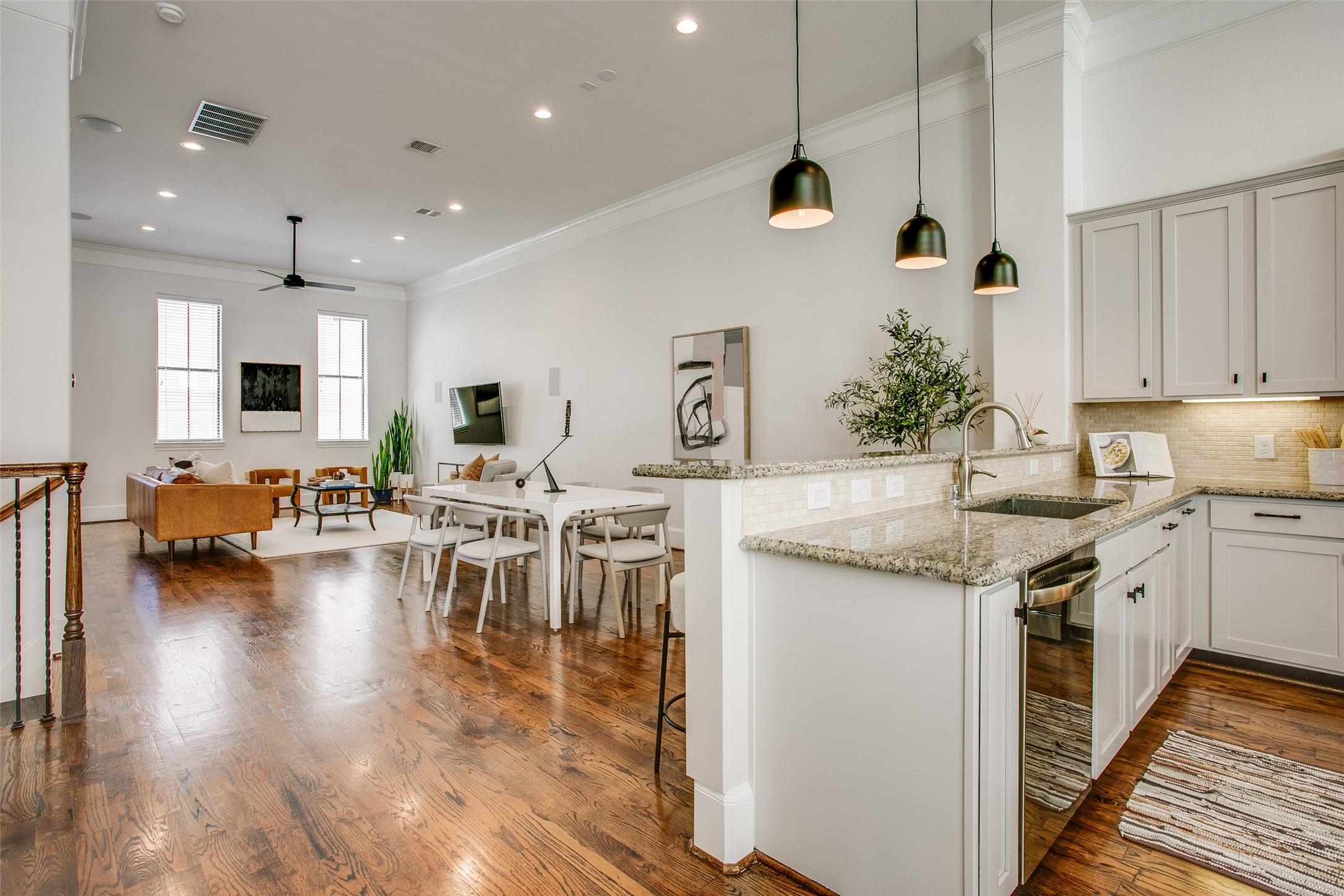 2123 Diversey Street Dallas TX 75201