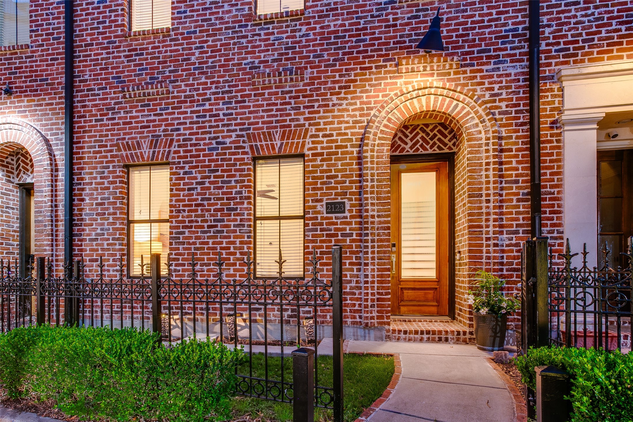 2123 Diversey Street Dallas TX 75201