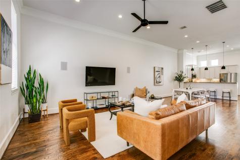 2123 Diversey Street Dallas TX 75201