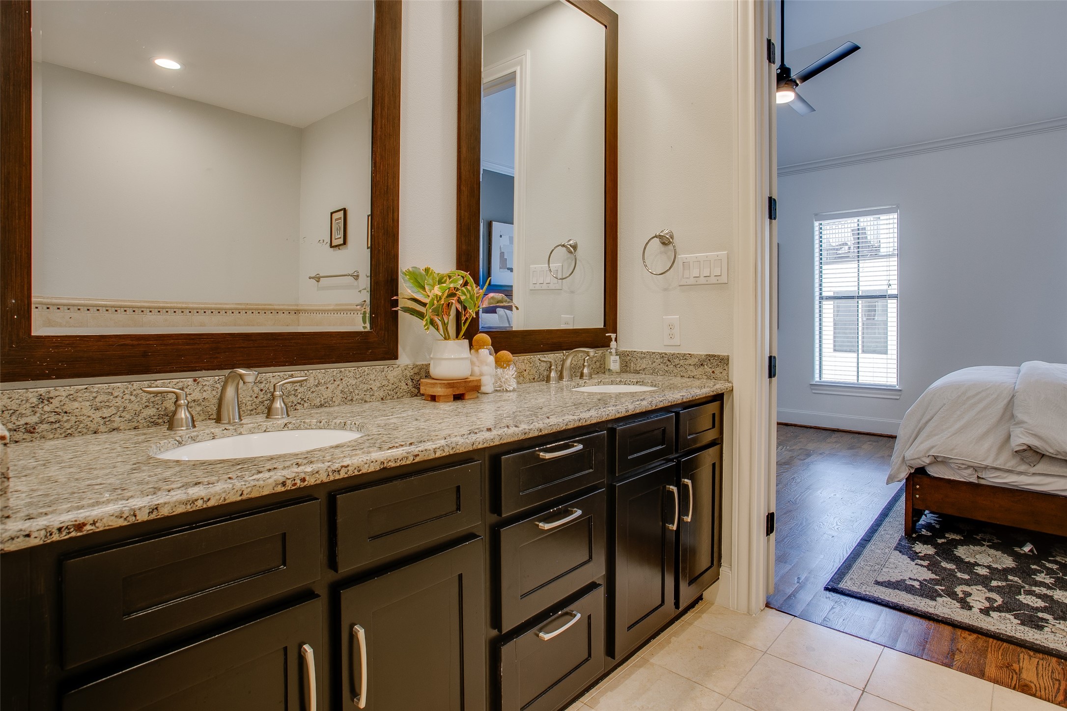 2123 Diversey Street Dallas TX 75201