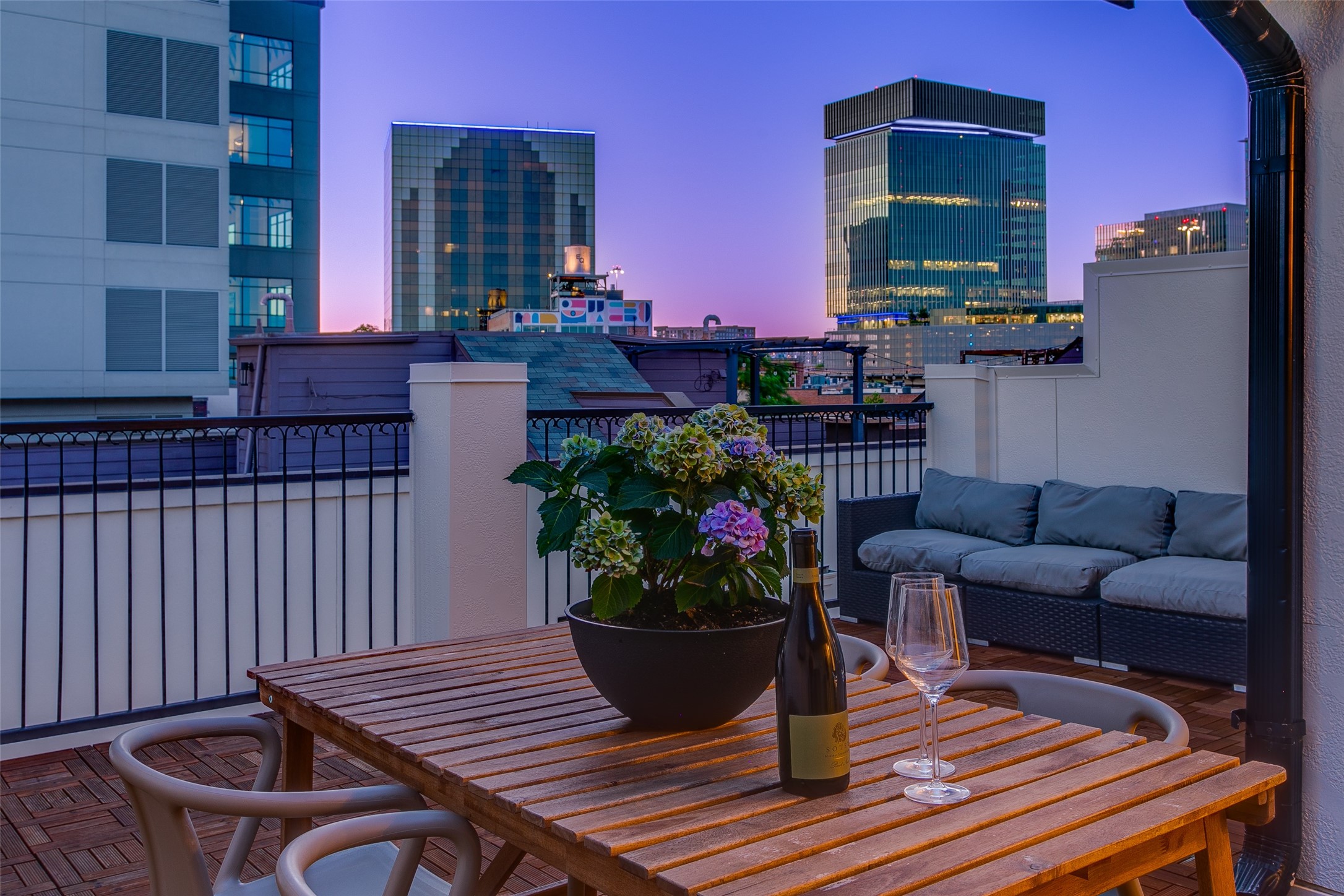 2123 Diversey Street Dallas TX 75201
