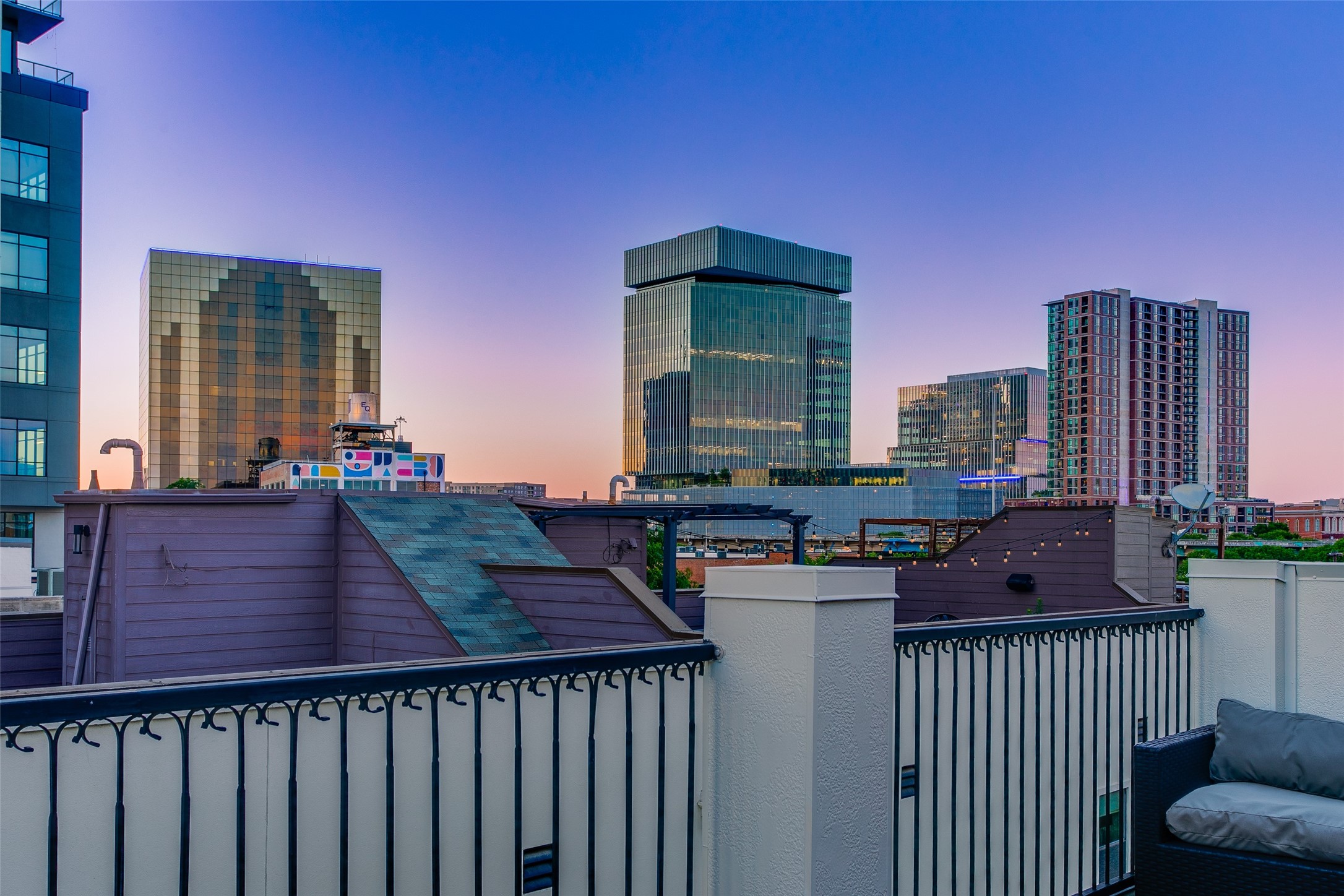 2123 Diversey Street Dallas TX 75201
