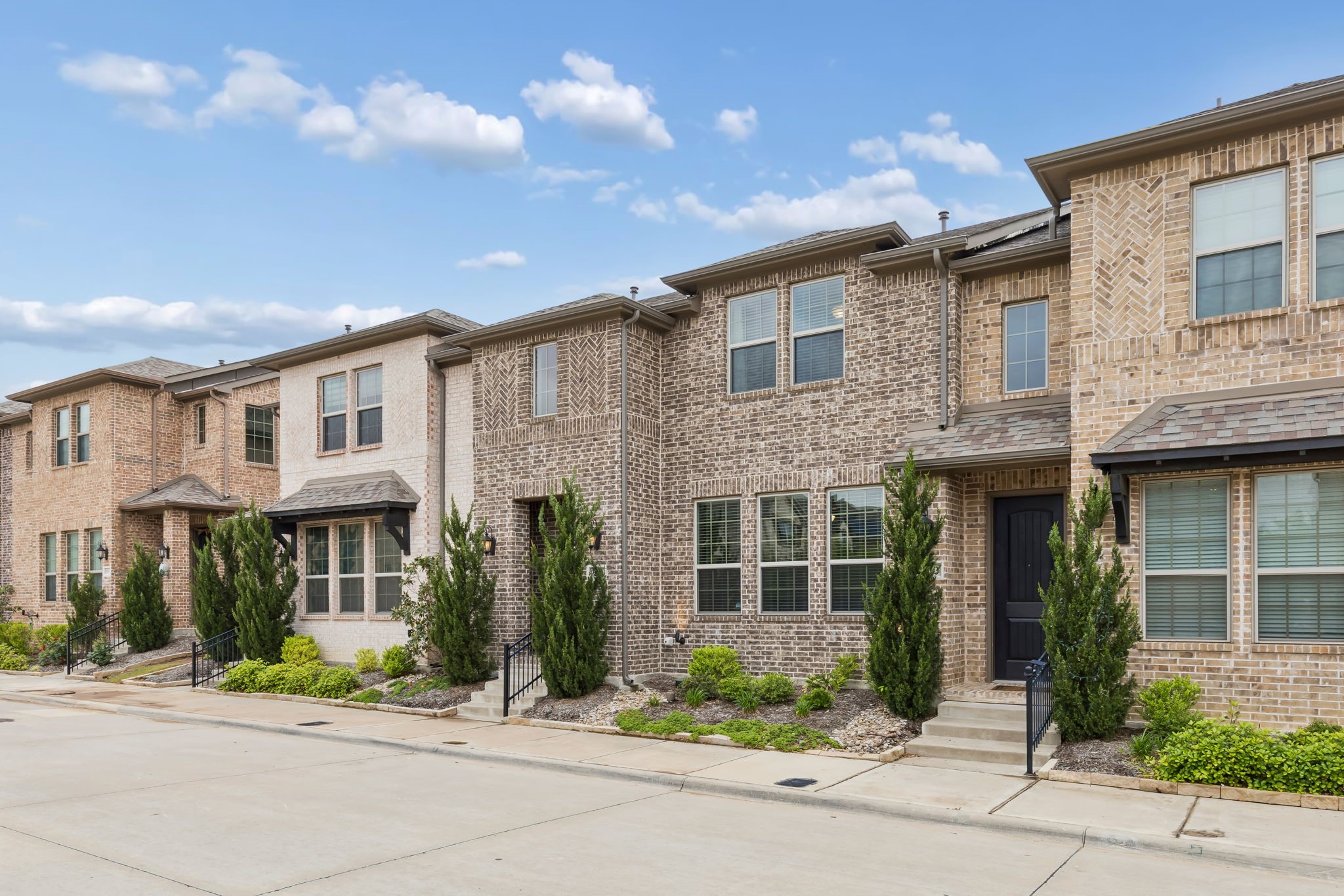 911 Ponds Edge Lane Euless TX 76040