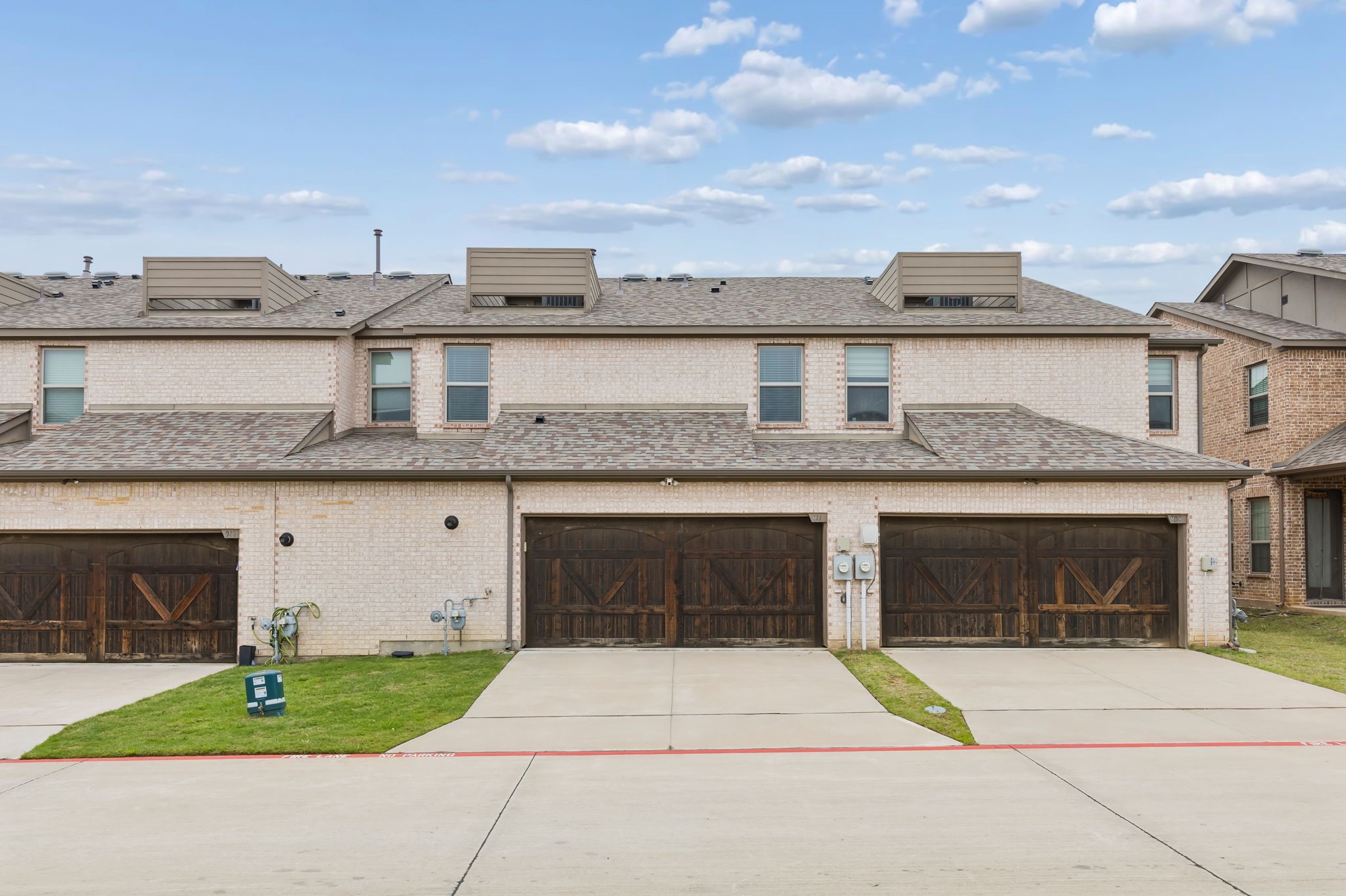 911 Ponds Edge Lane Euless TX 76040