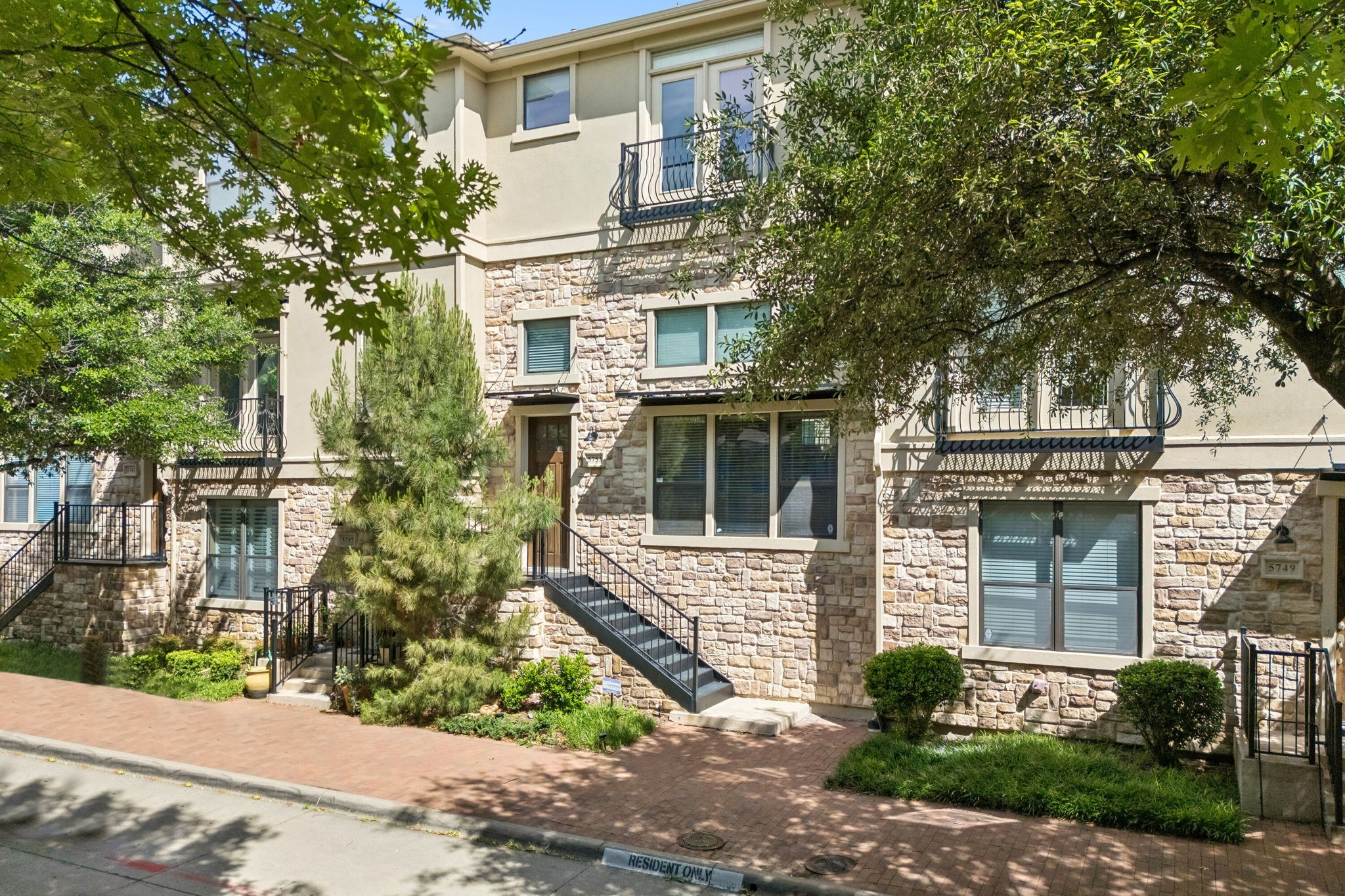 5753 Lois Lane Plano TX 75024