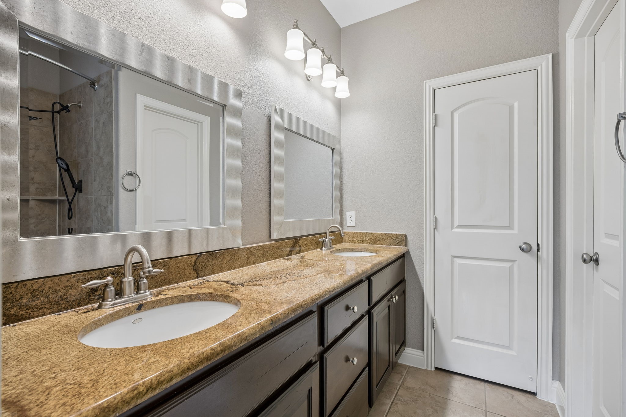 5753 Lois Lane Plano TX 75024
