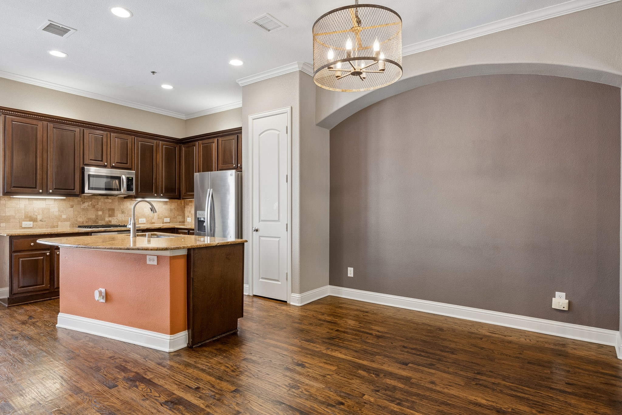 5753 Lois Lane Plano TX 75024