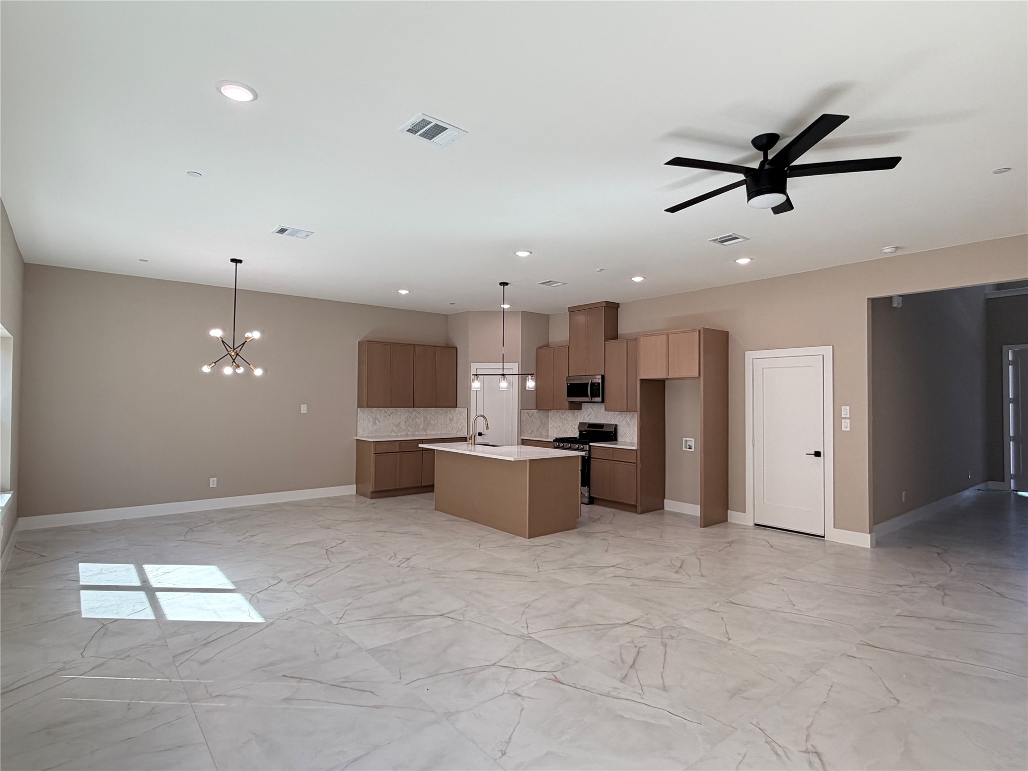 2382 Usman Drive Irving TX 75062