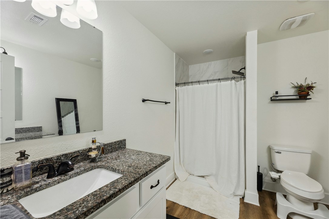 1952 Royal Loop Belton TX 76513