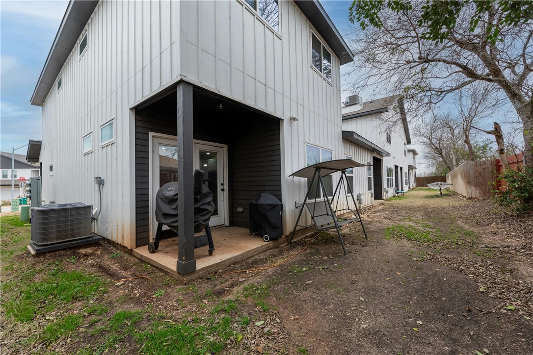 1952 Royal Loop Belton TX 76513
