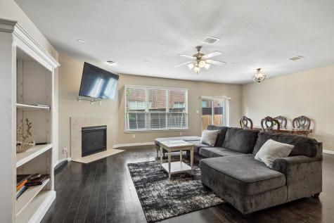 404 Dublin Street Lewisville TX 75067