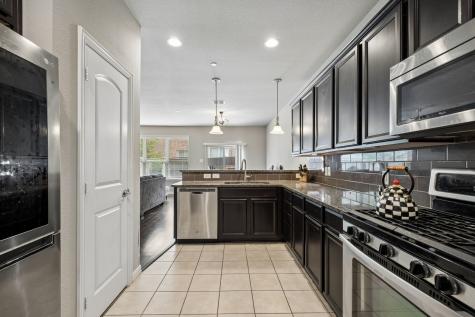404 Dublin Street Lewisville TX 75067