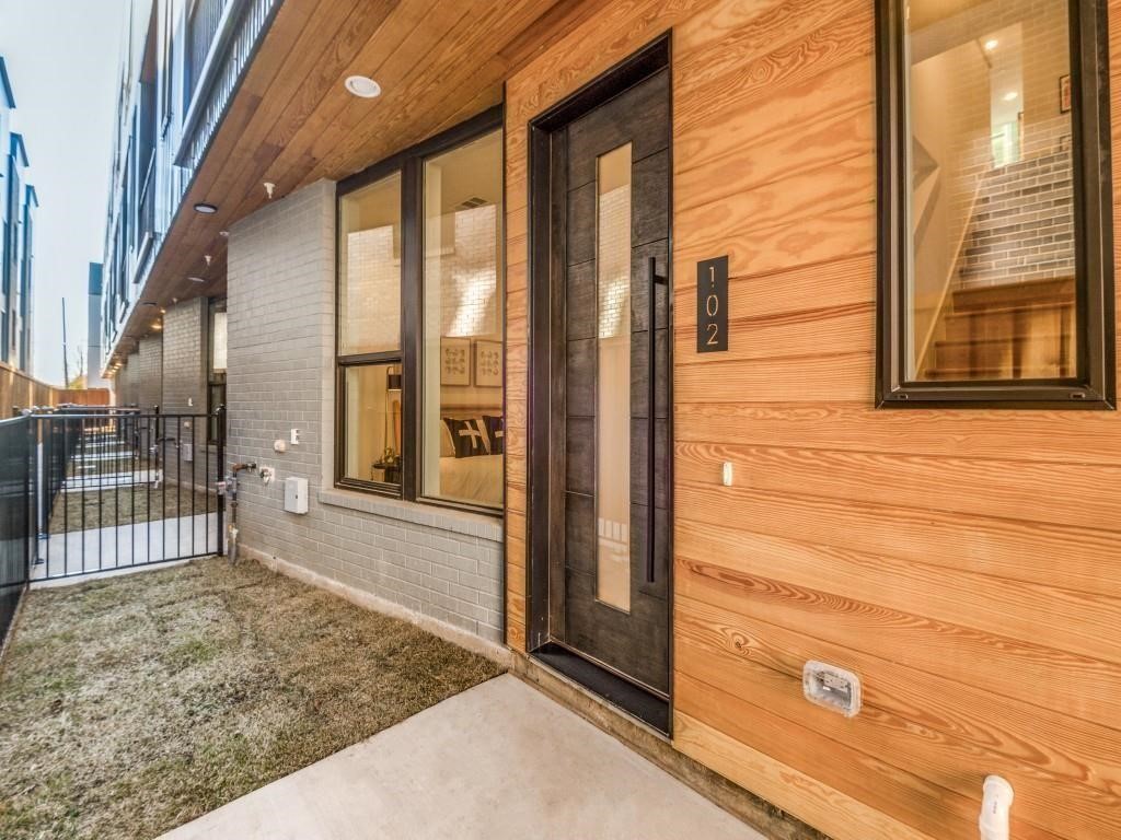 426 W 9th Street Dallas TX 75208