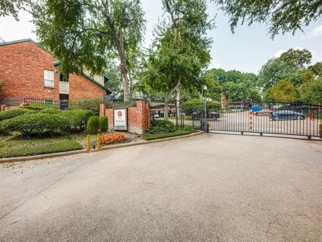 8601 Park Lane Dallas TX 75231
