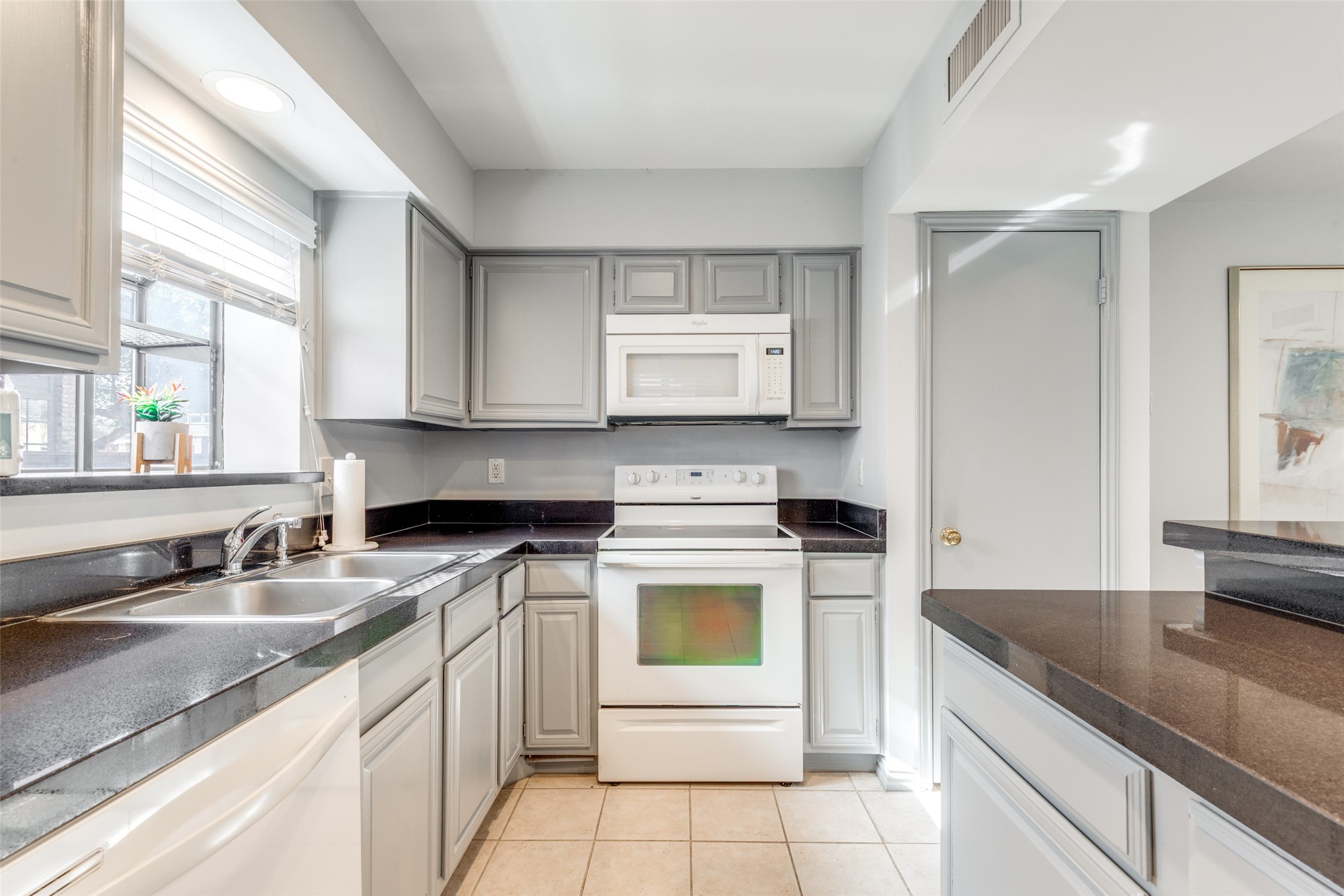 15221 Berry Trail Dallas TX 75248