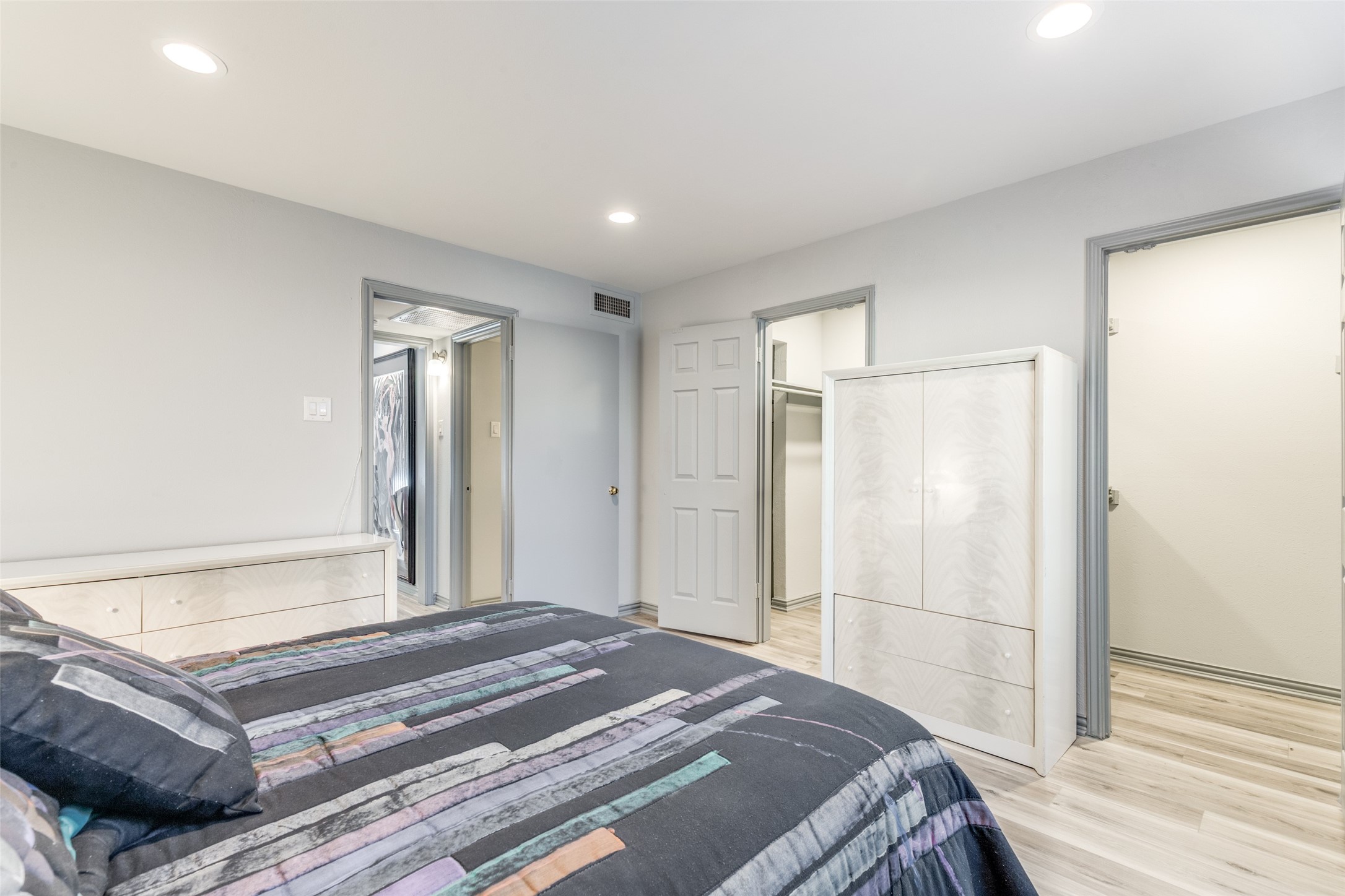 15221 Berry Trail Dallas TX 75248