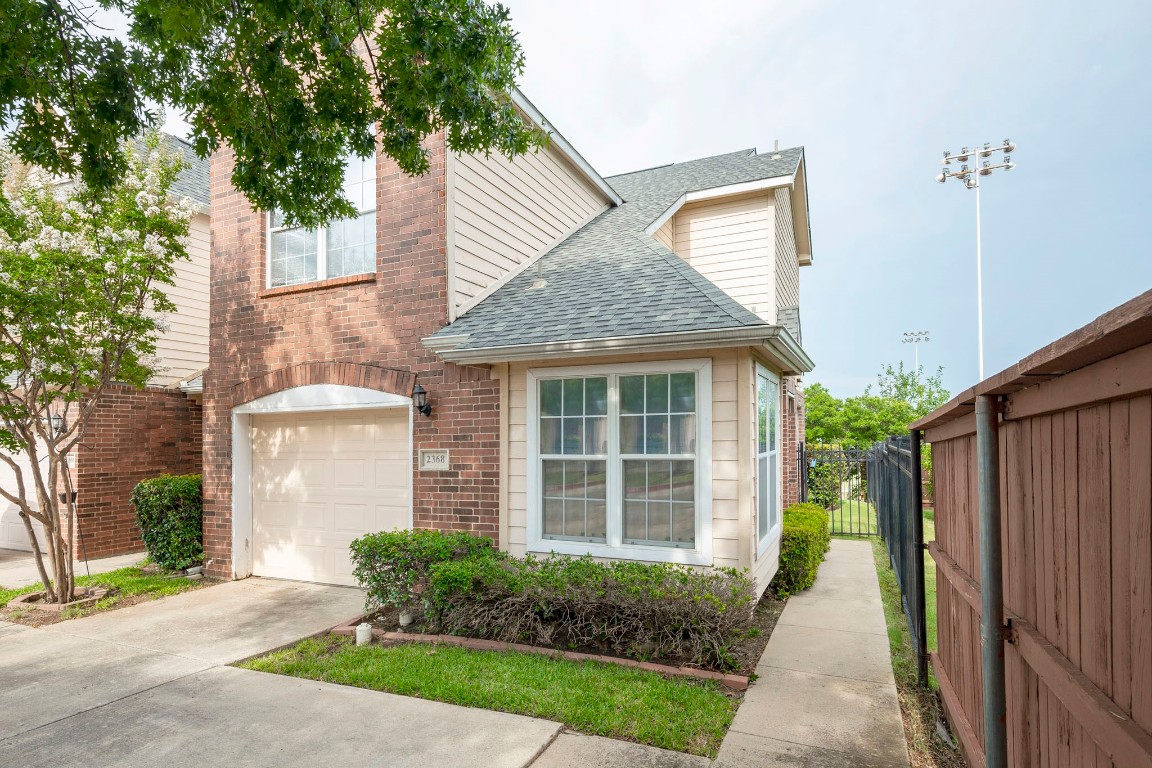 2368 Southcourt Circle Irving TX 75038