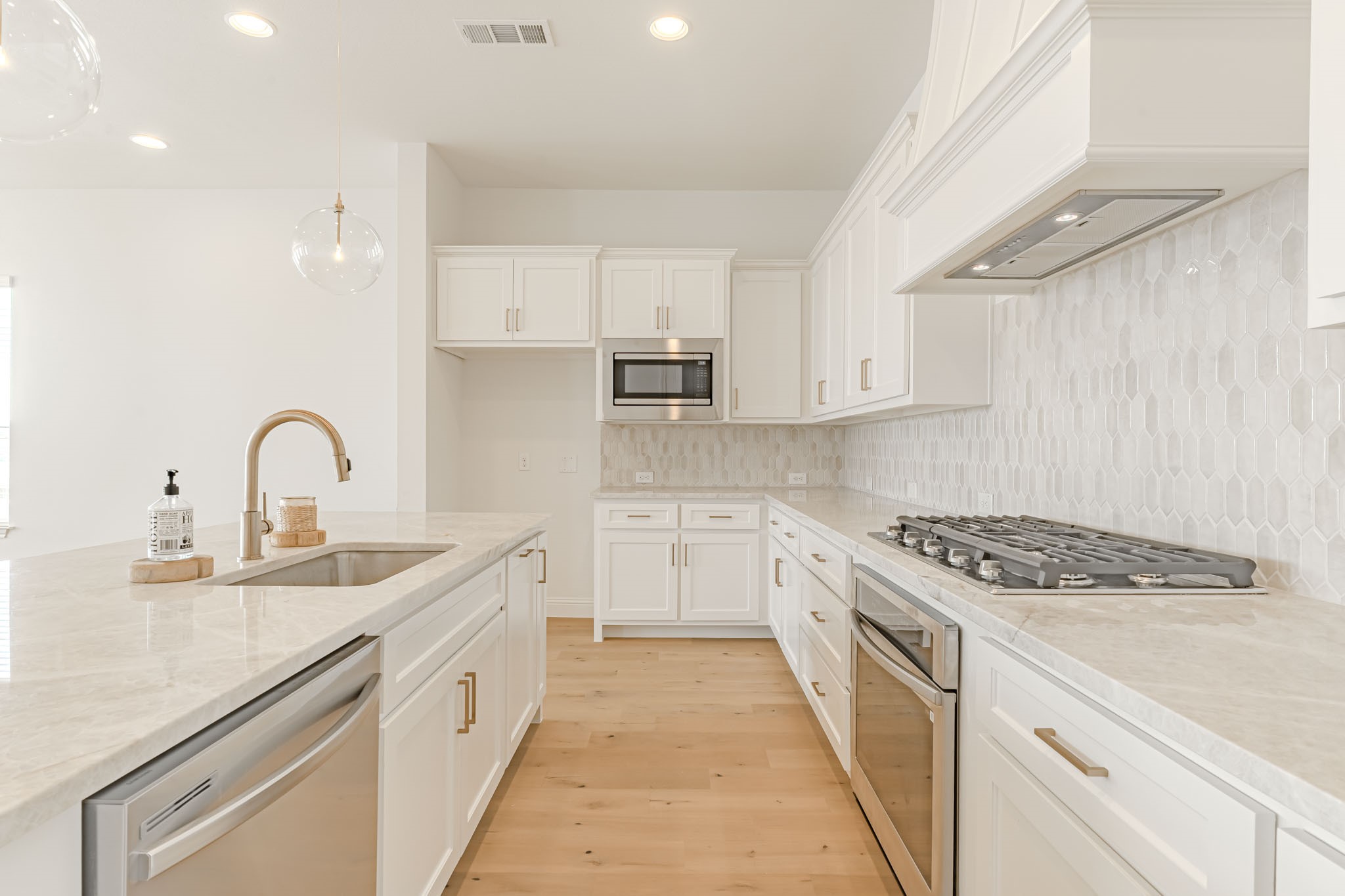 2143 Village Walk Place Aledo TX 76008