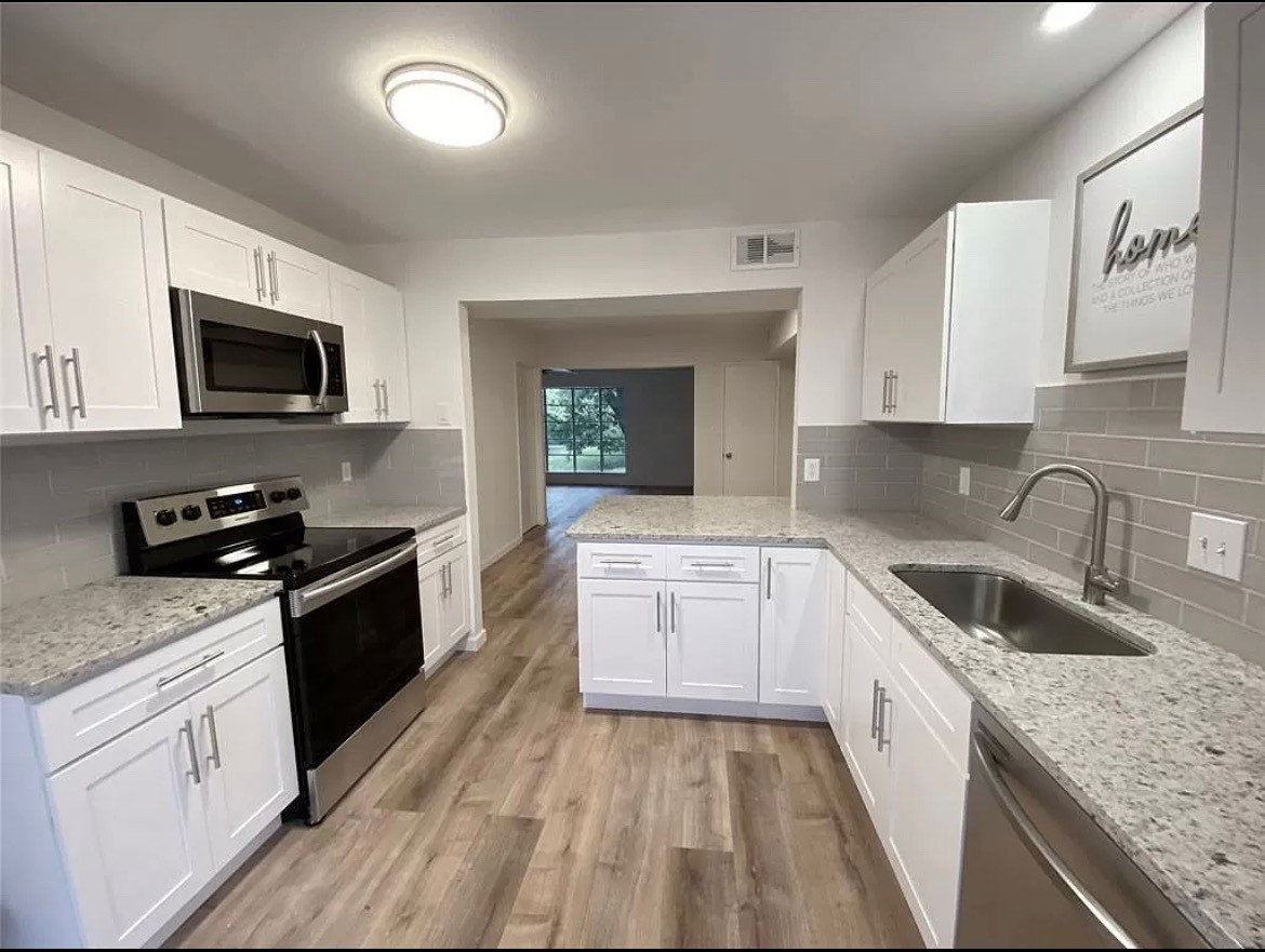 8057 Meadow Road Dallas TX 75231