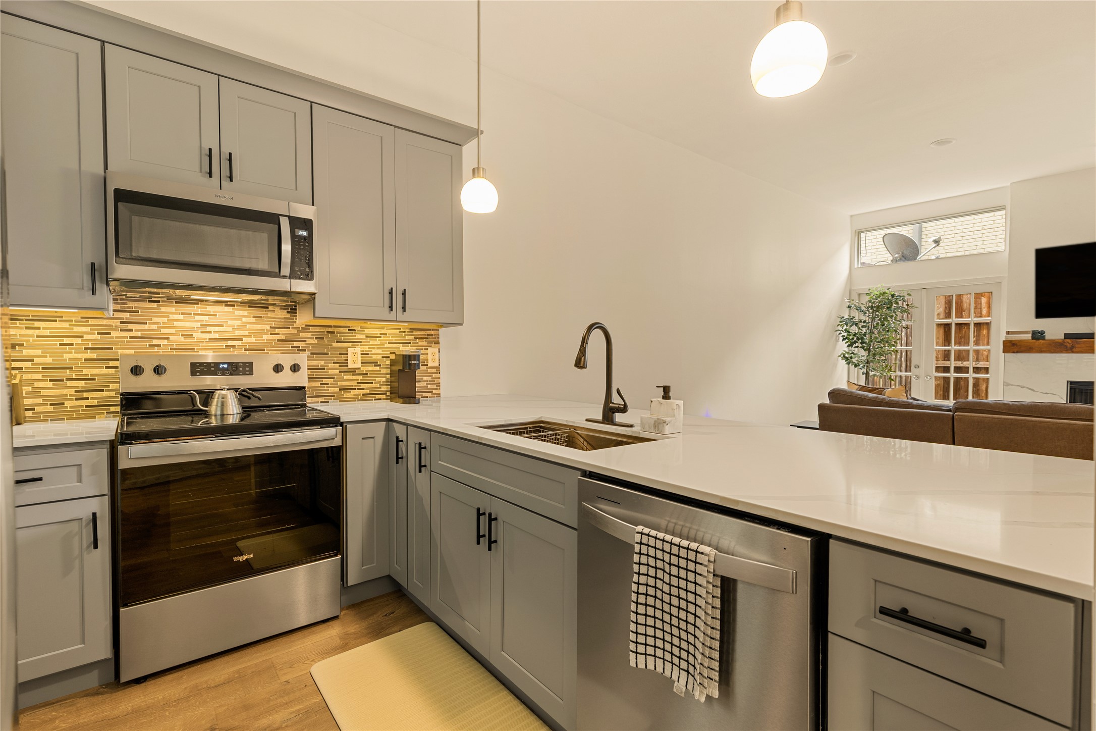 4015 Holland Avenue Dallas TX 75219