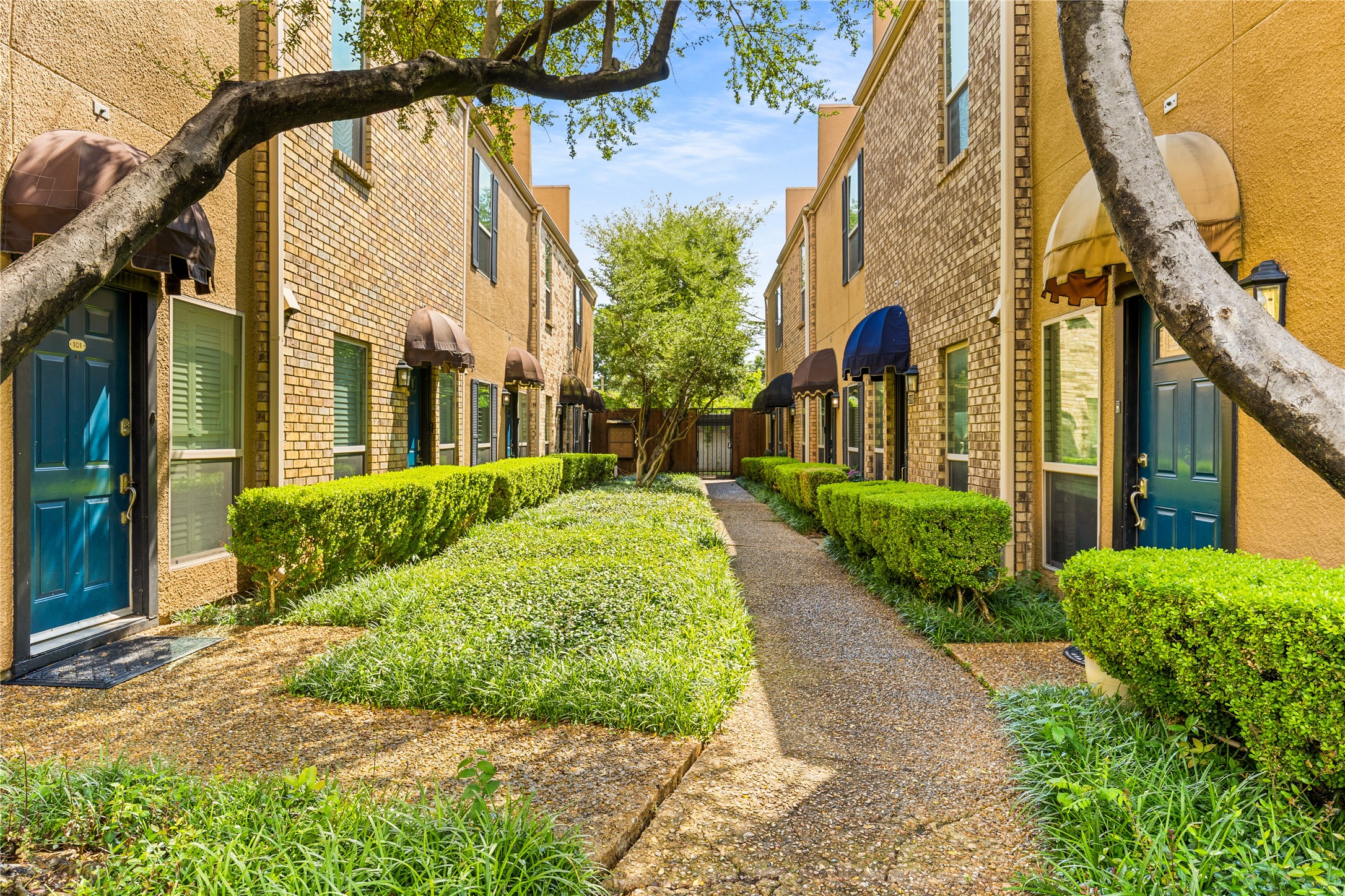 4015 Holland Avenue Dallas TX 75219