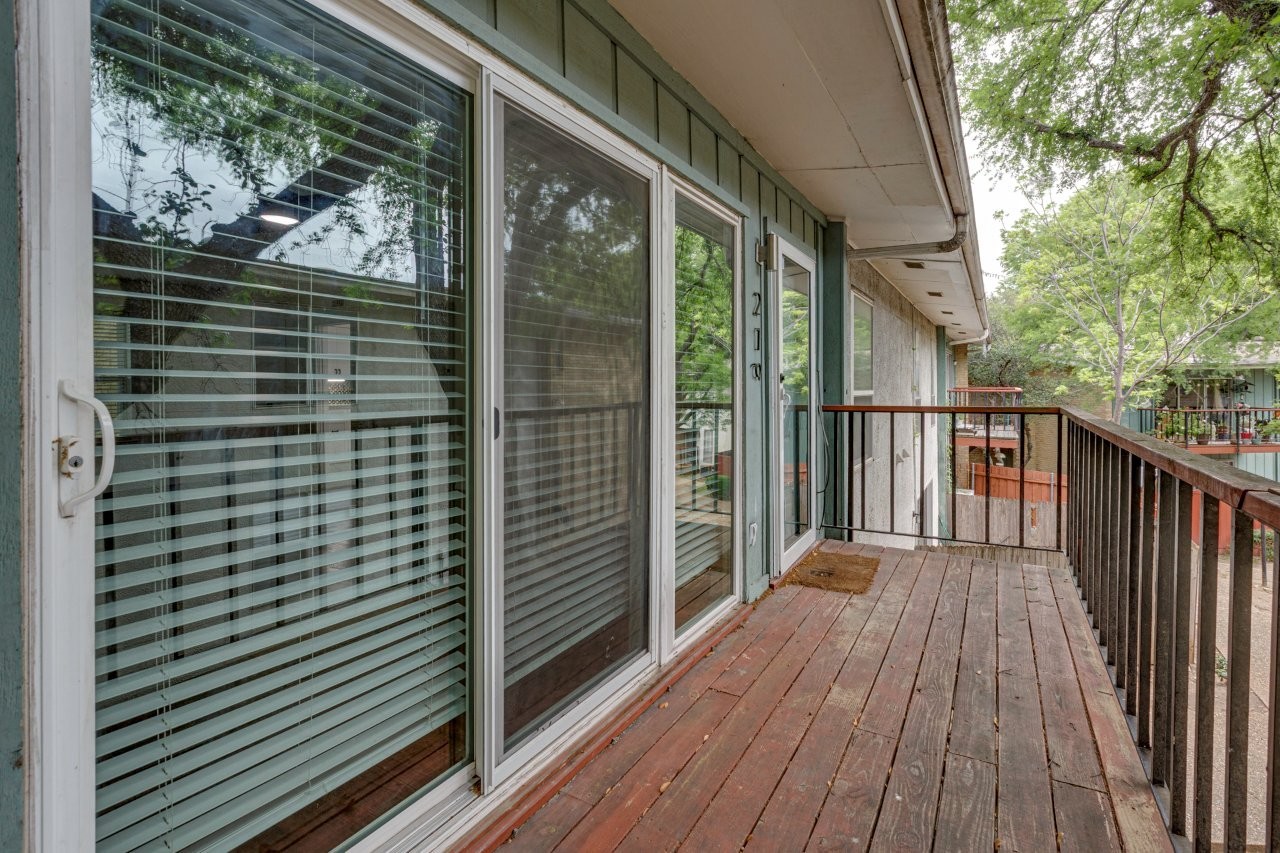 6620 Eastridge Drive Dallas TX 75231