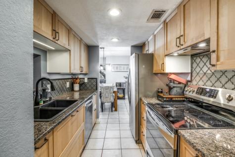 1603 Marsh Lane Carrollton TX 75006