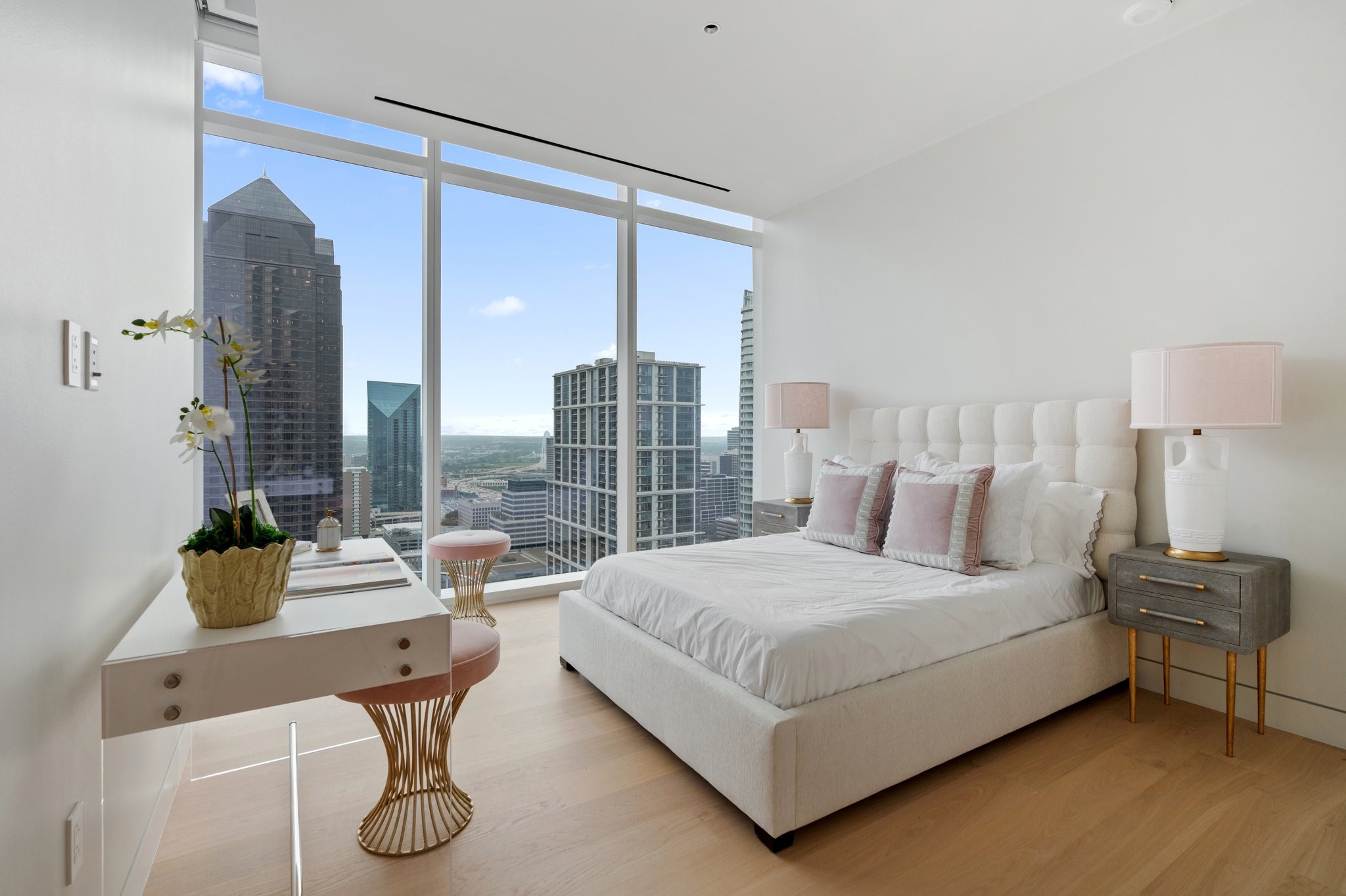 1747 Leonard Street Dallas TX 75201