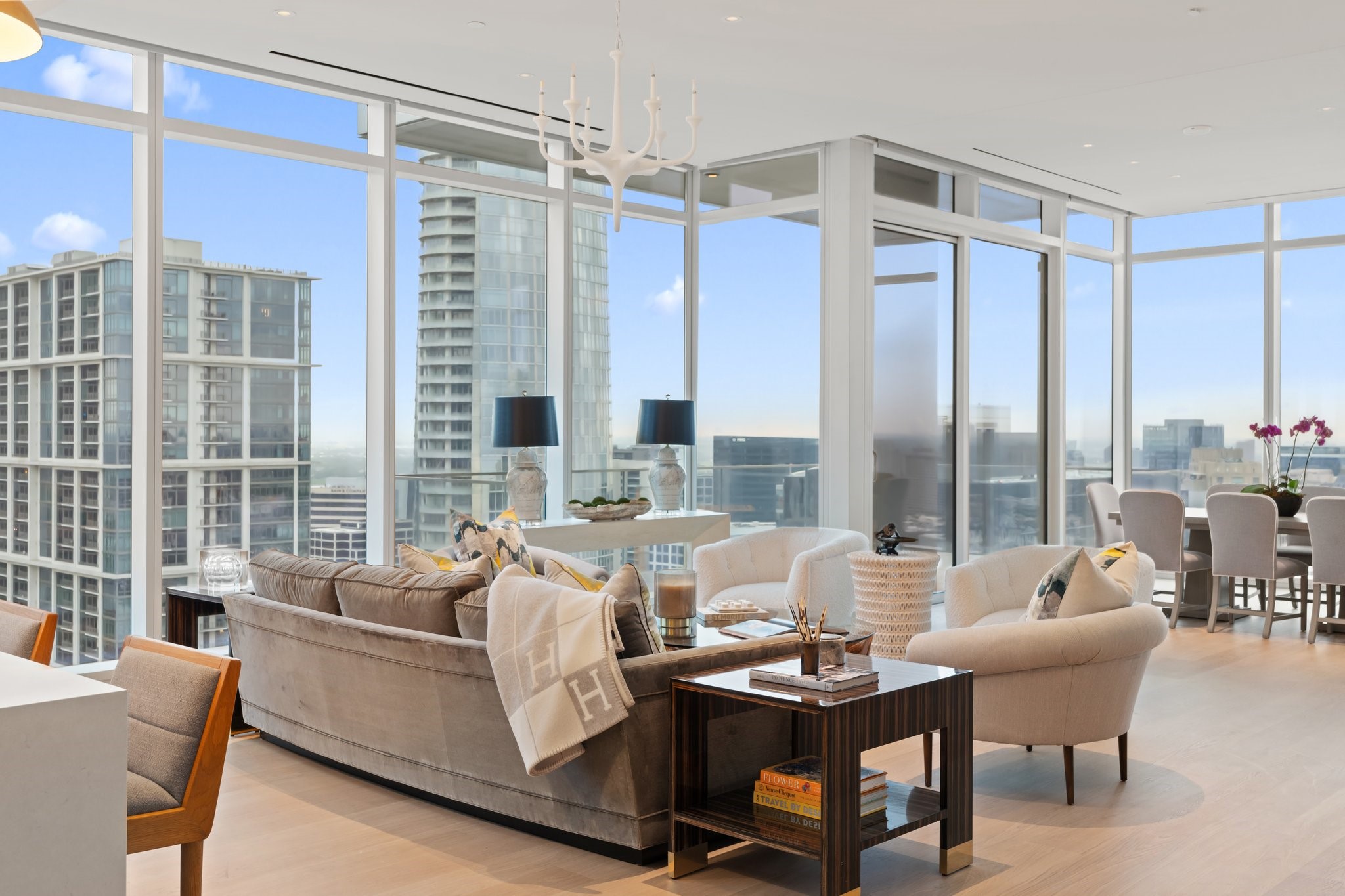 1747 Leonard Street Dallas TX 75201