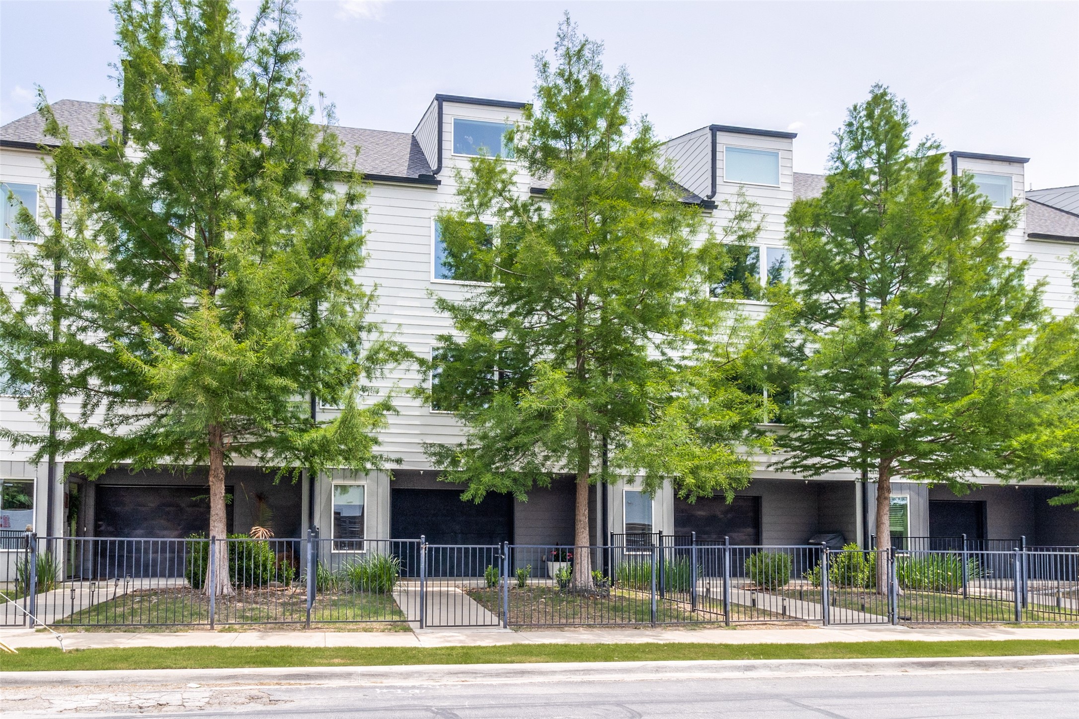 1430 Grigsby Avenue Dallas TX 75204
