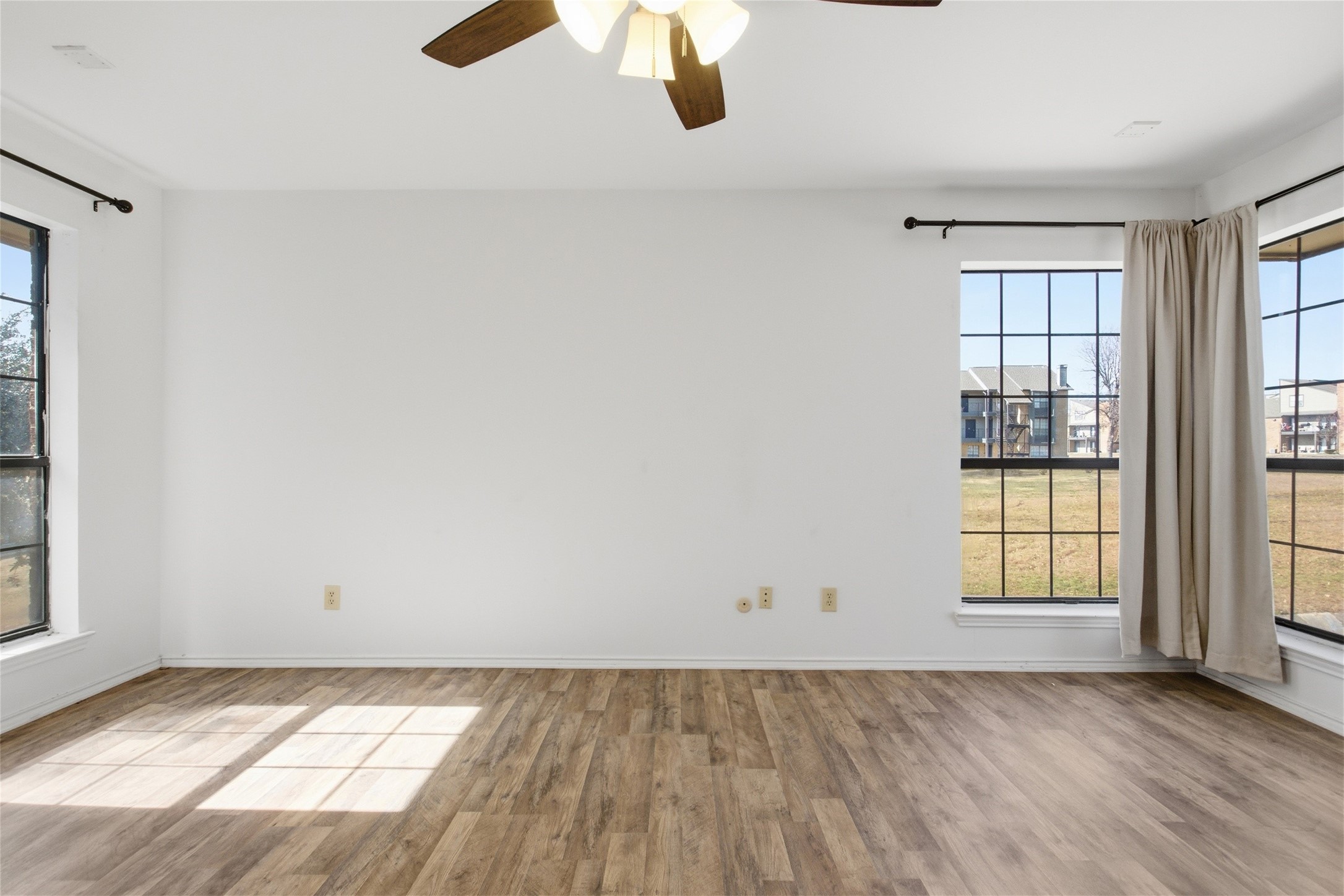 5909 Lake Hubbard Parkway Garland TX 75043