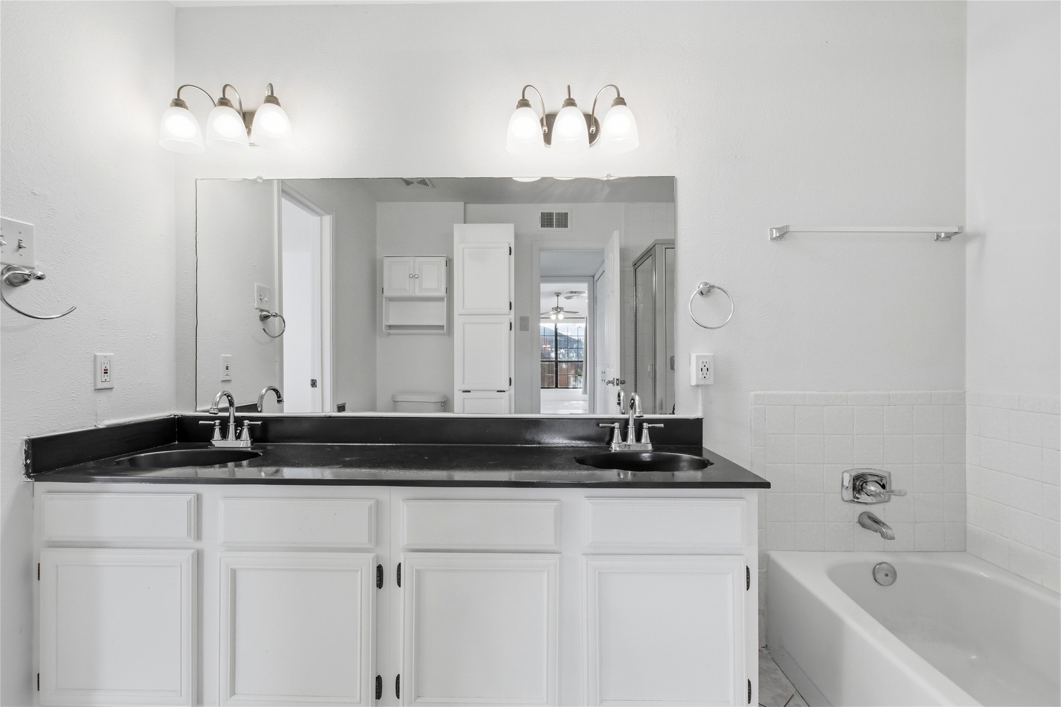 5909 Lake Hubbard Parkway Garland TX 75043