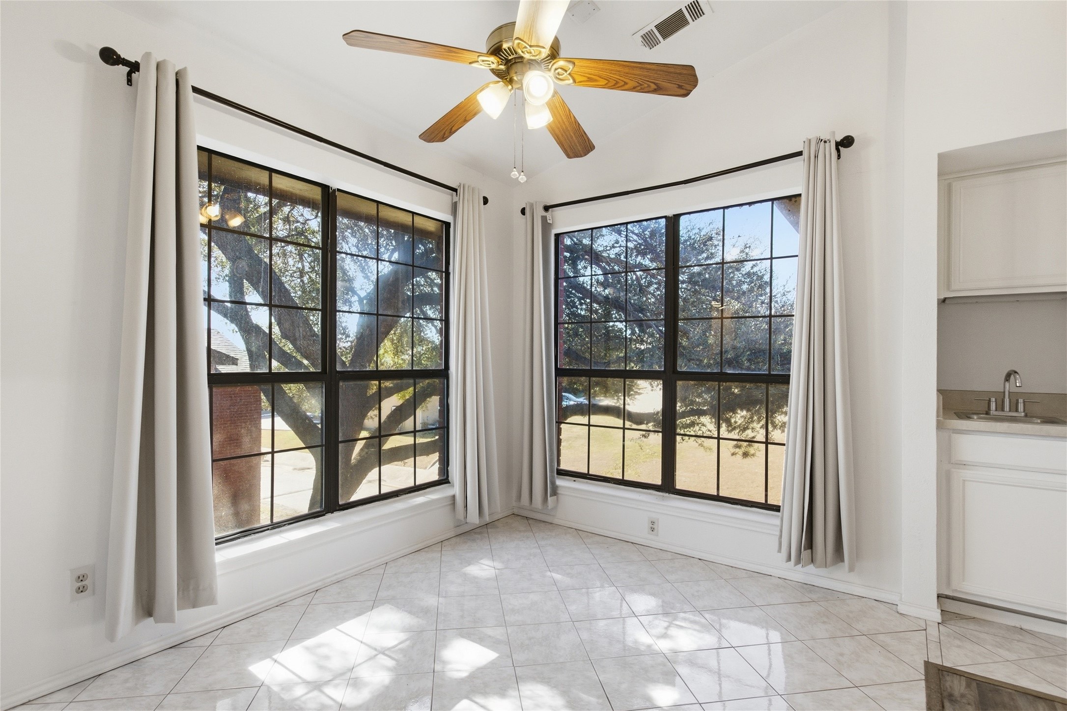 5909 Lake Hubbard Parkway Garland TX 75043