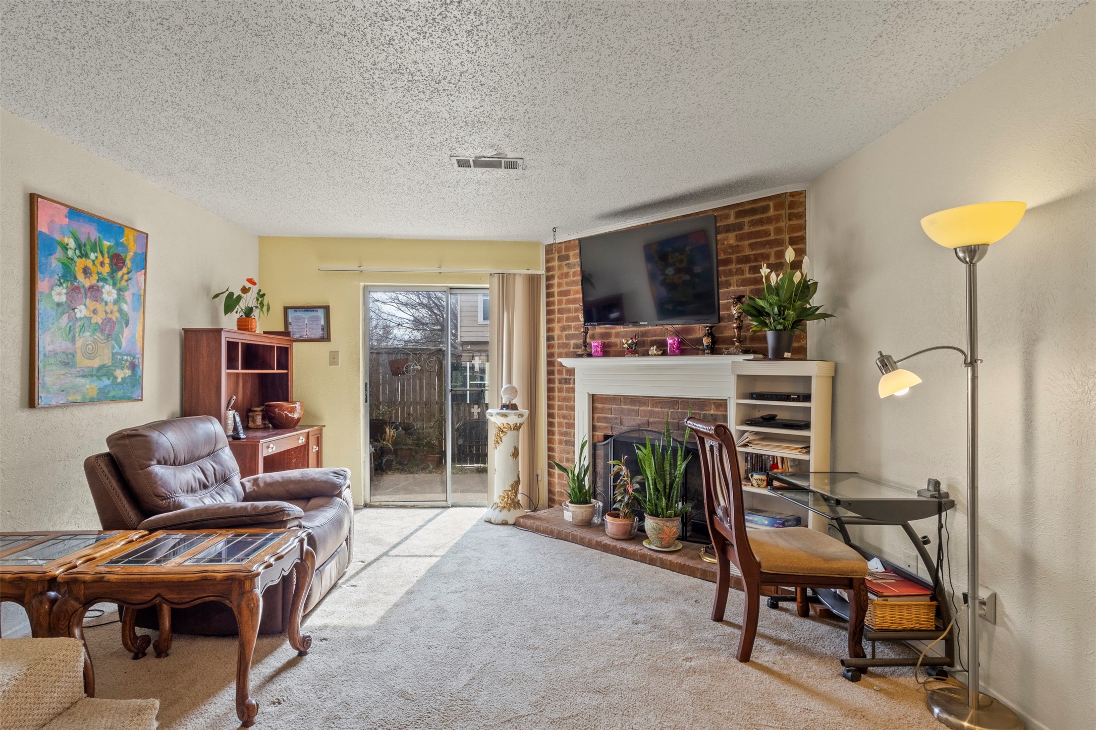 621 Carriagehouse Lane Garland TX 75040