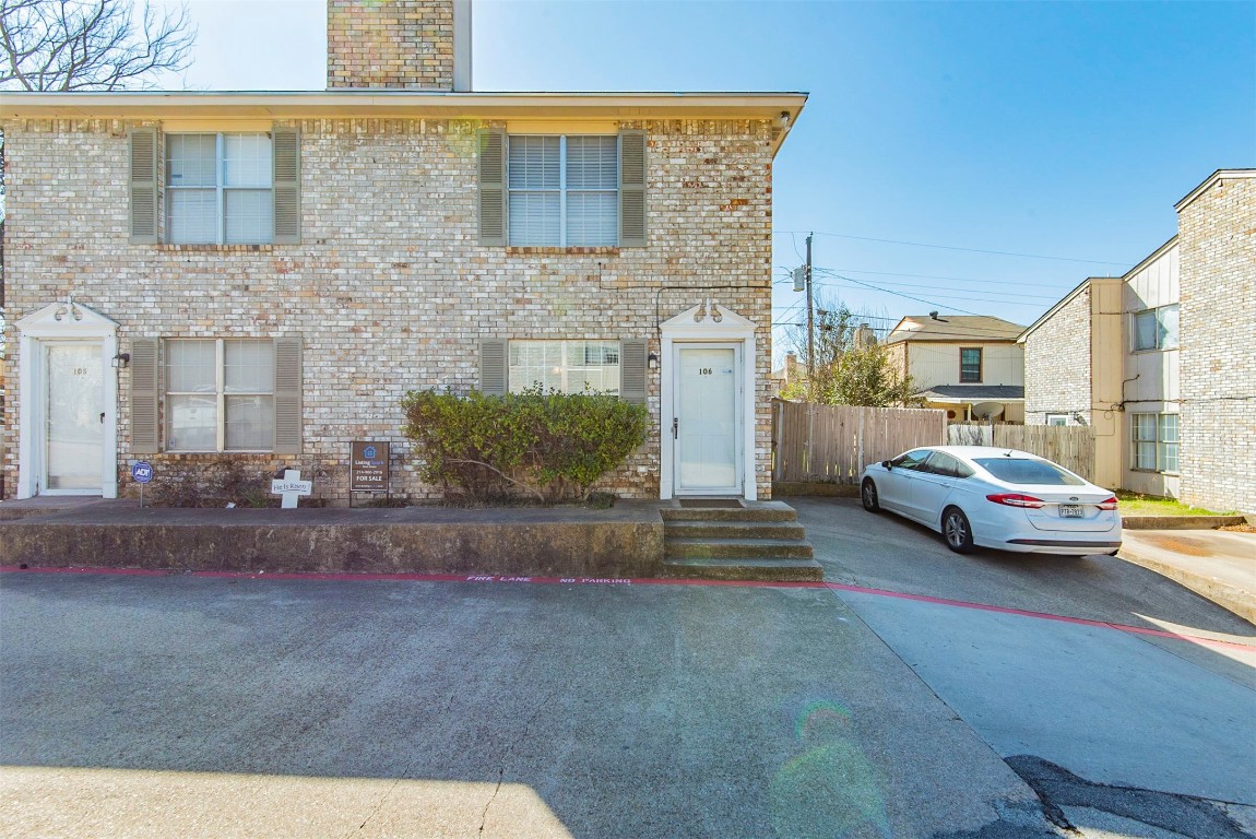 106 Graystone Place Duncanville TX 75137