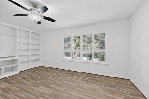 7506 W Northwest Highway Dallas TX 75225