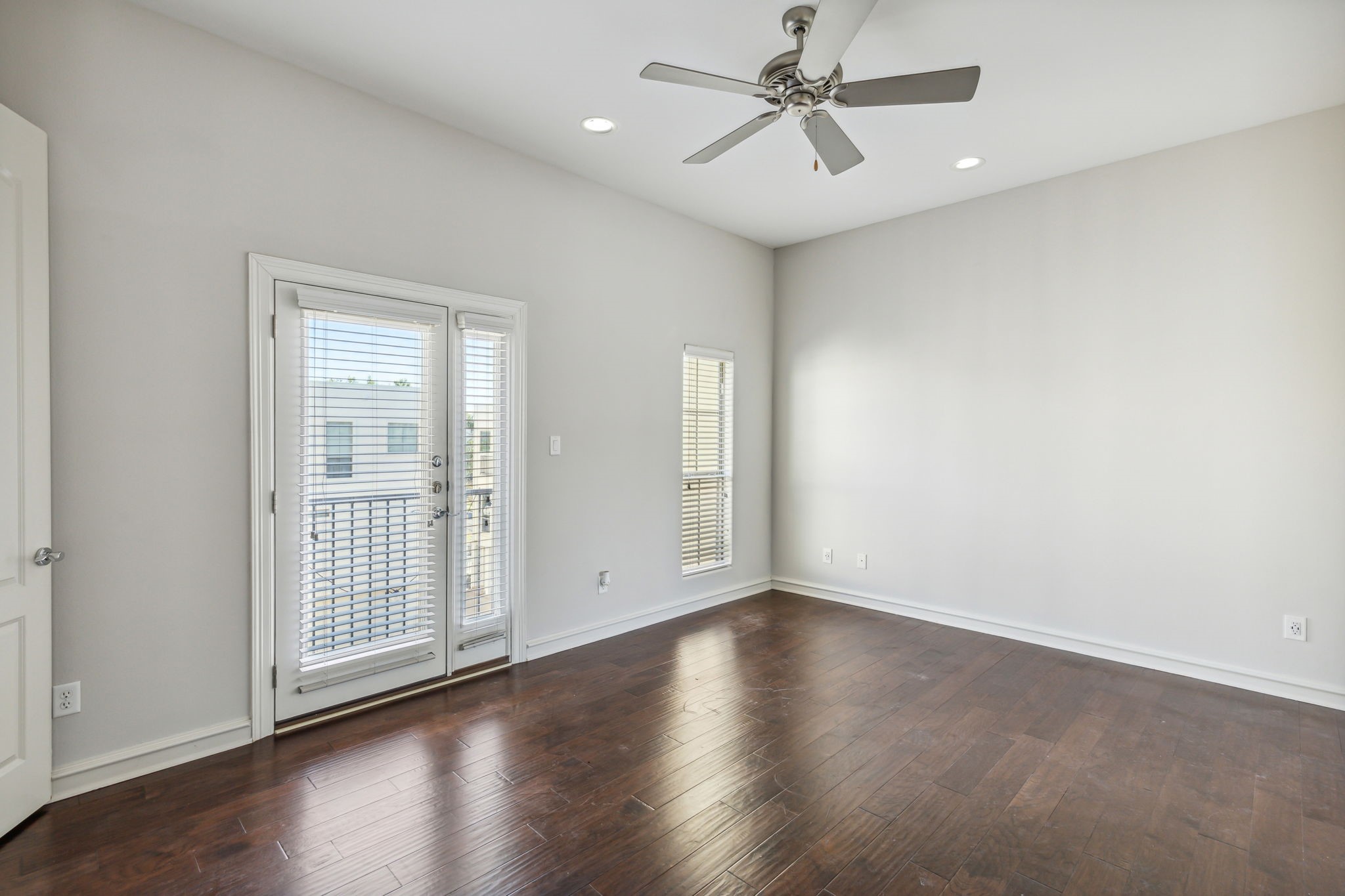 2100 N Fitzhugh Avenue Dallas TX 75204
