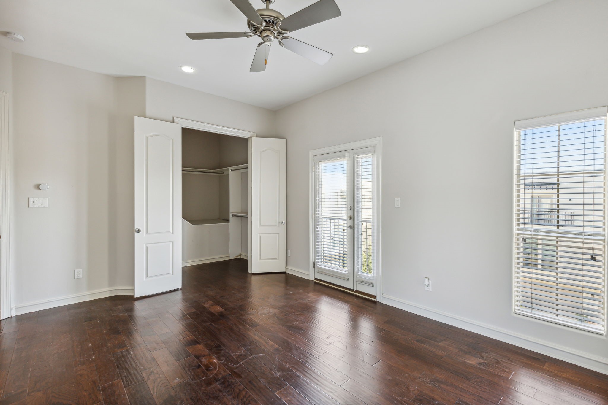 2100 N Fitzhugh Avenue Dallas TX 75204