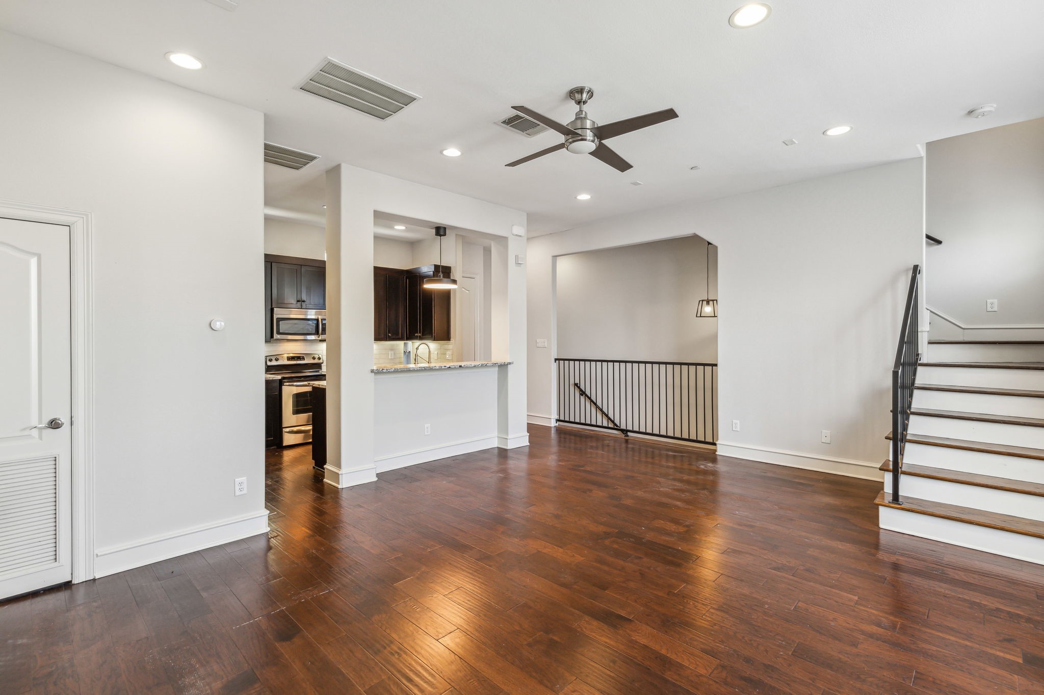 2100 N Fitzhugh Avenue Dallas TX 75204