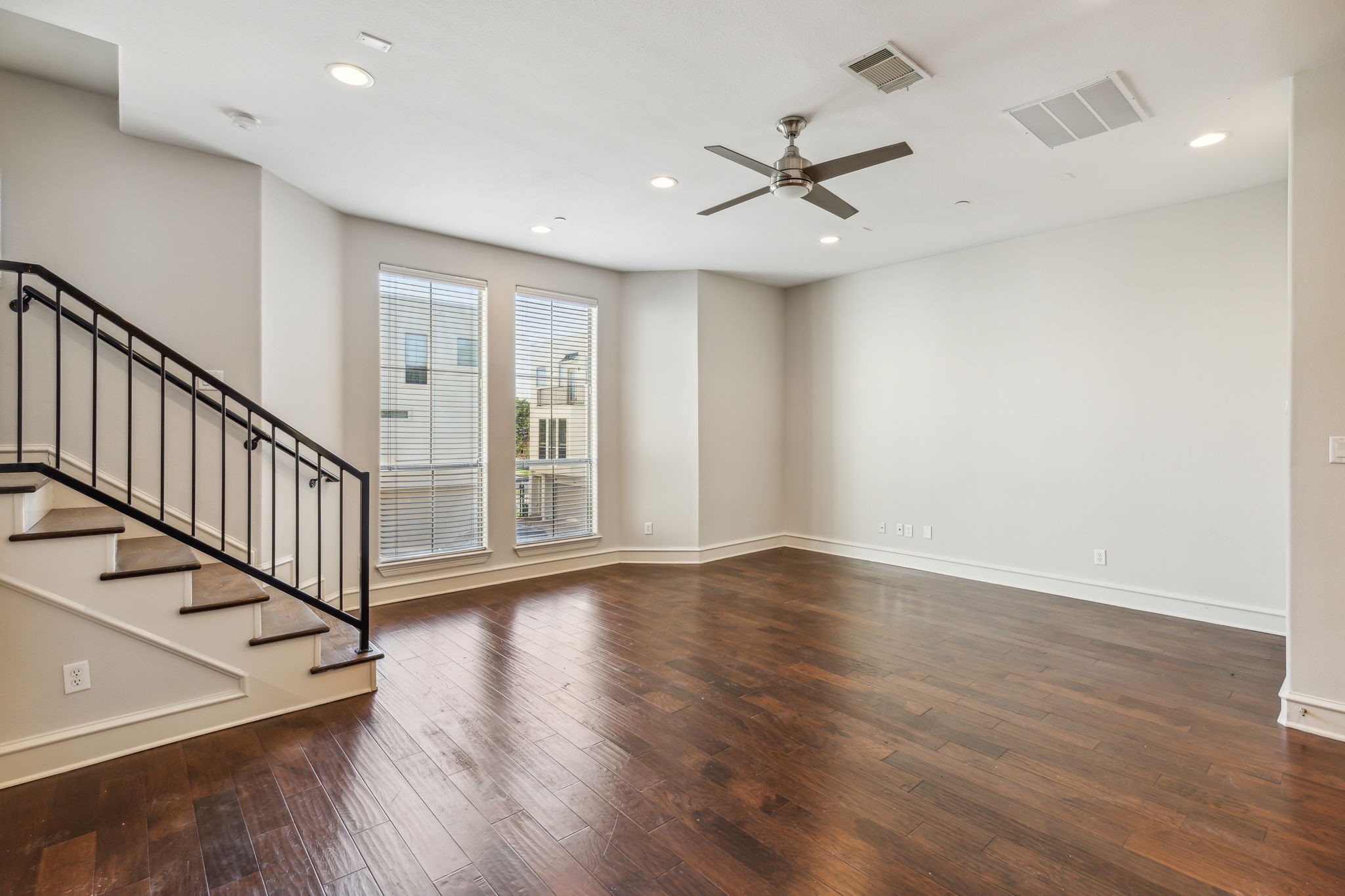 2100 N Fitzhugh Avenue Dallas TX 75204
