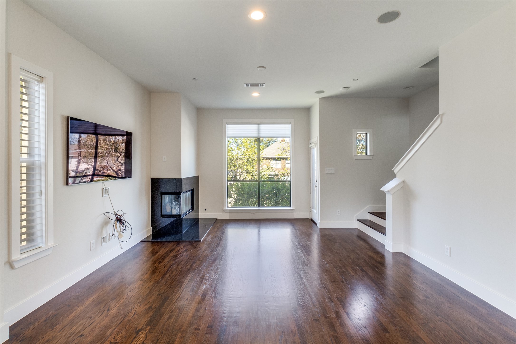4211 Rawlins Street Dallas TX 75219