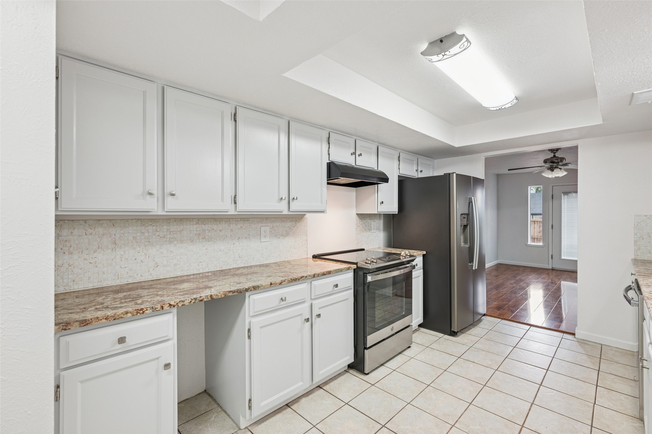 930 Shady Creek Lane Bedford TX 76021