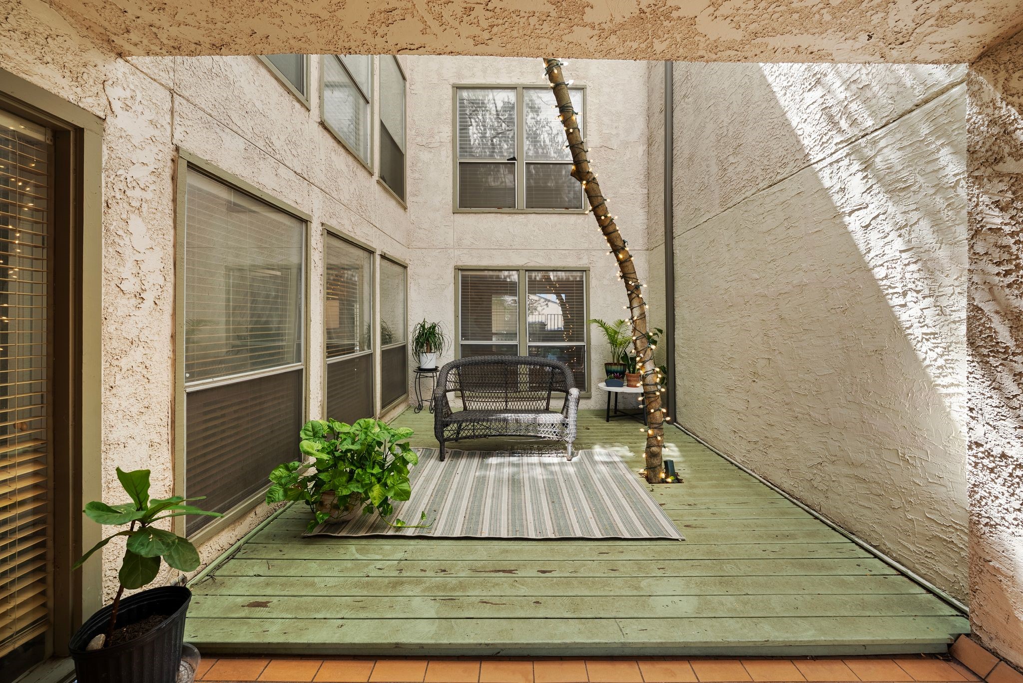 9810 Amberton Parkway Dallas TX 75243