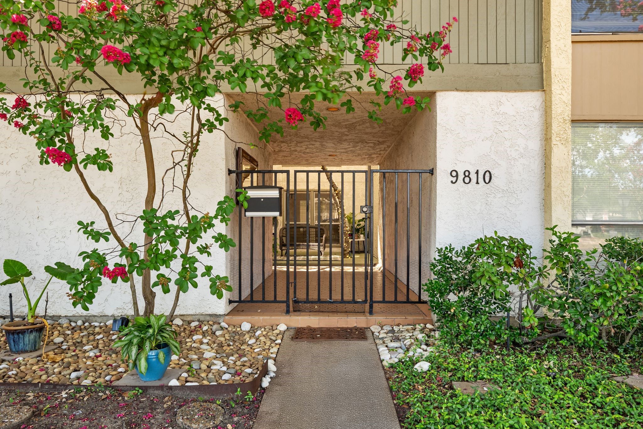 9810 Amberton Parkway Dallas TX 75243