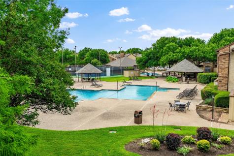 1212 Horizon Trail Arlington TX 76011